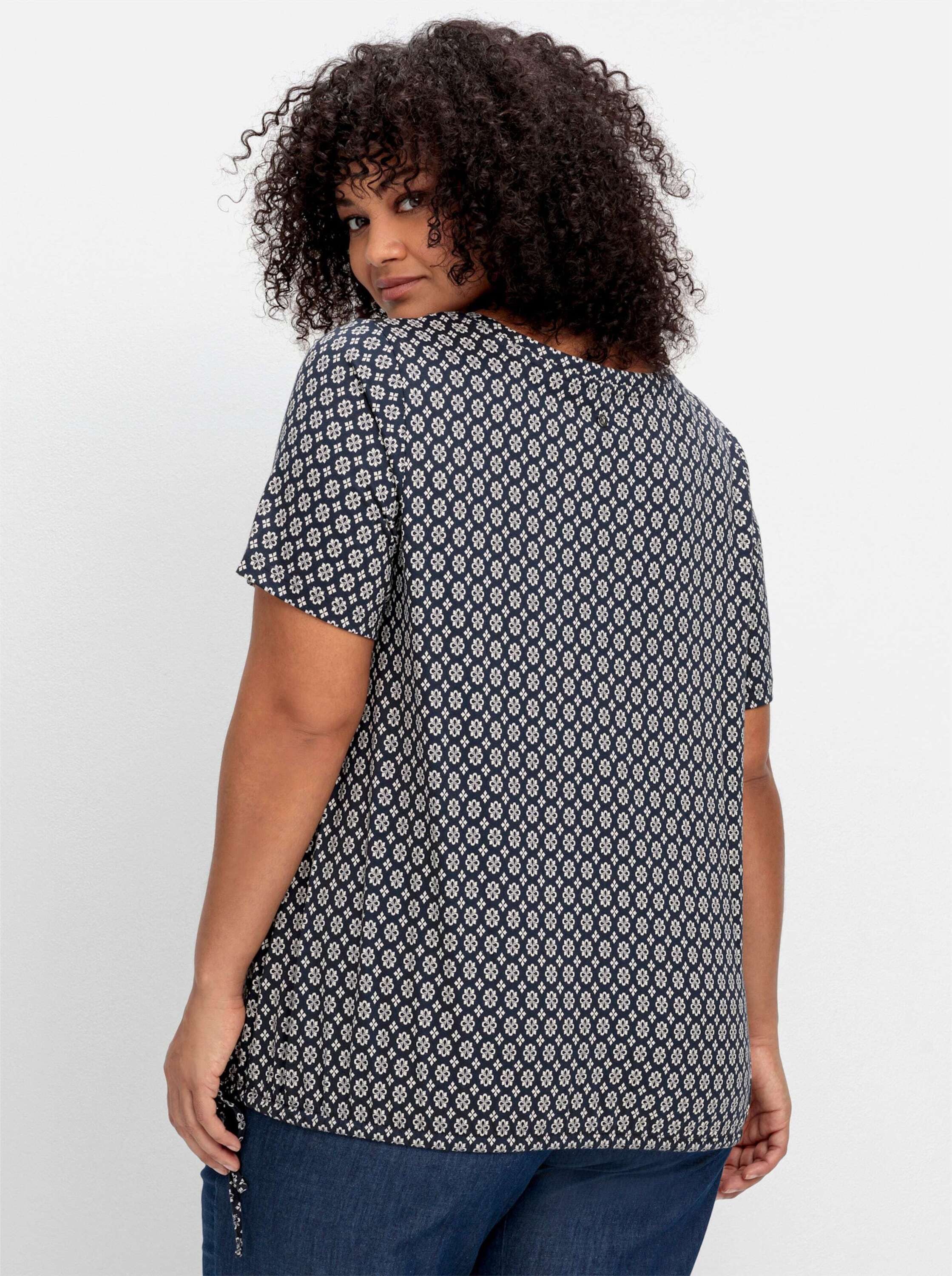 Sheego T-Shirt T-Shirt Kurzarm mit Tunnelzug am Saum und Alloverprint günstig online kaufen