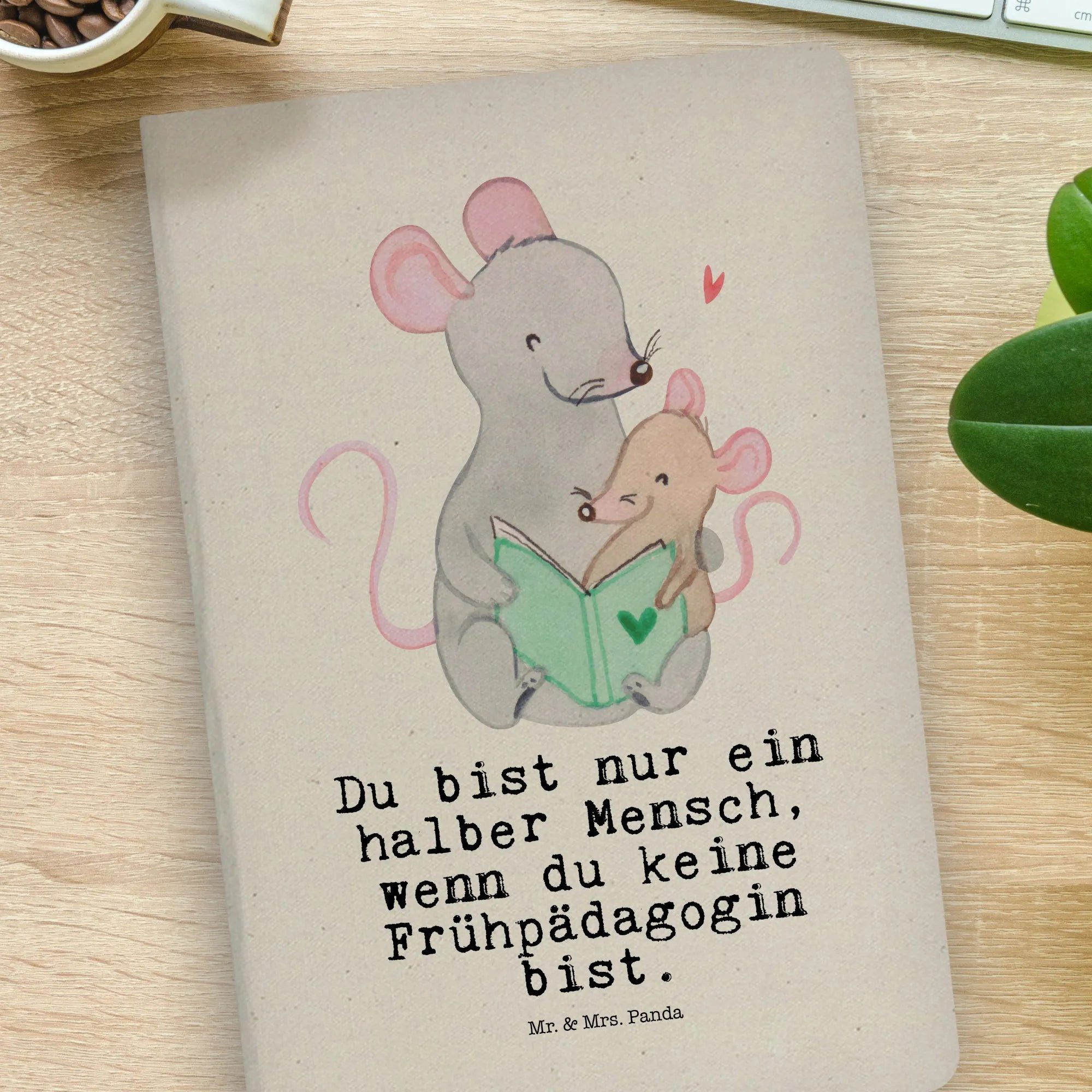 Thumbnail - Mr. & Mrs. Panda Notizbuch Frühpädagogin Herz - Transparent - Geschenk, Mitarbeiter, Ausbildung, Mr. & Mrs. Panda, Bezau...