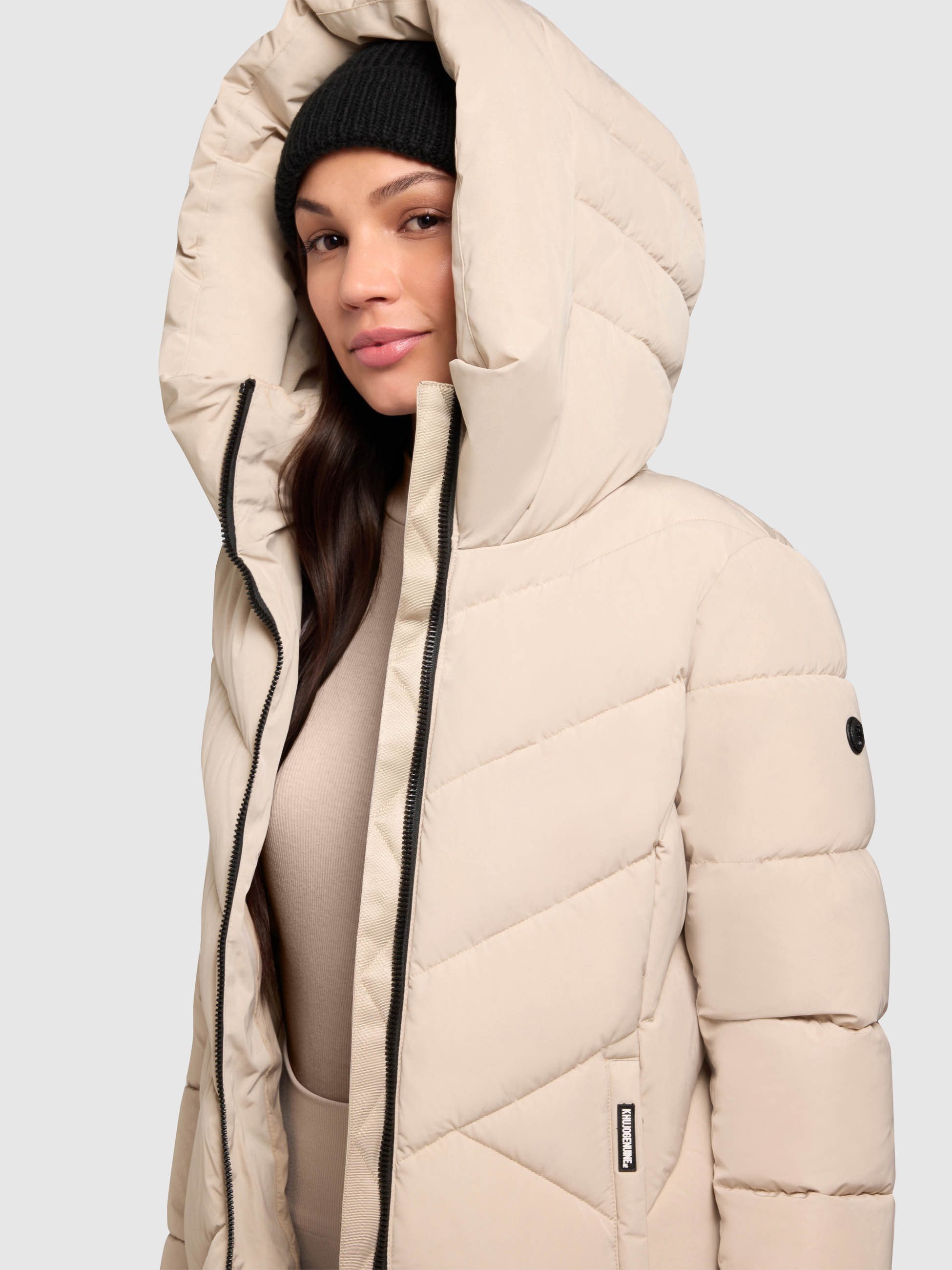 khujo Steppmantel DARKA2 aus Polyester und Nylon, lockerer Schnitt, mit Eingrifftaschen