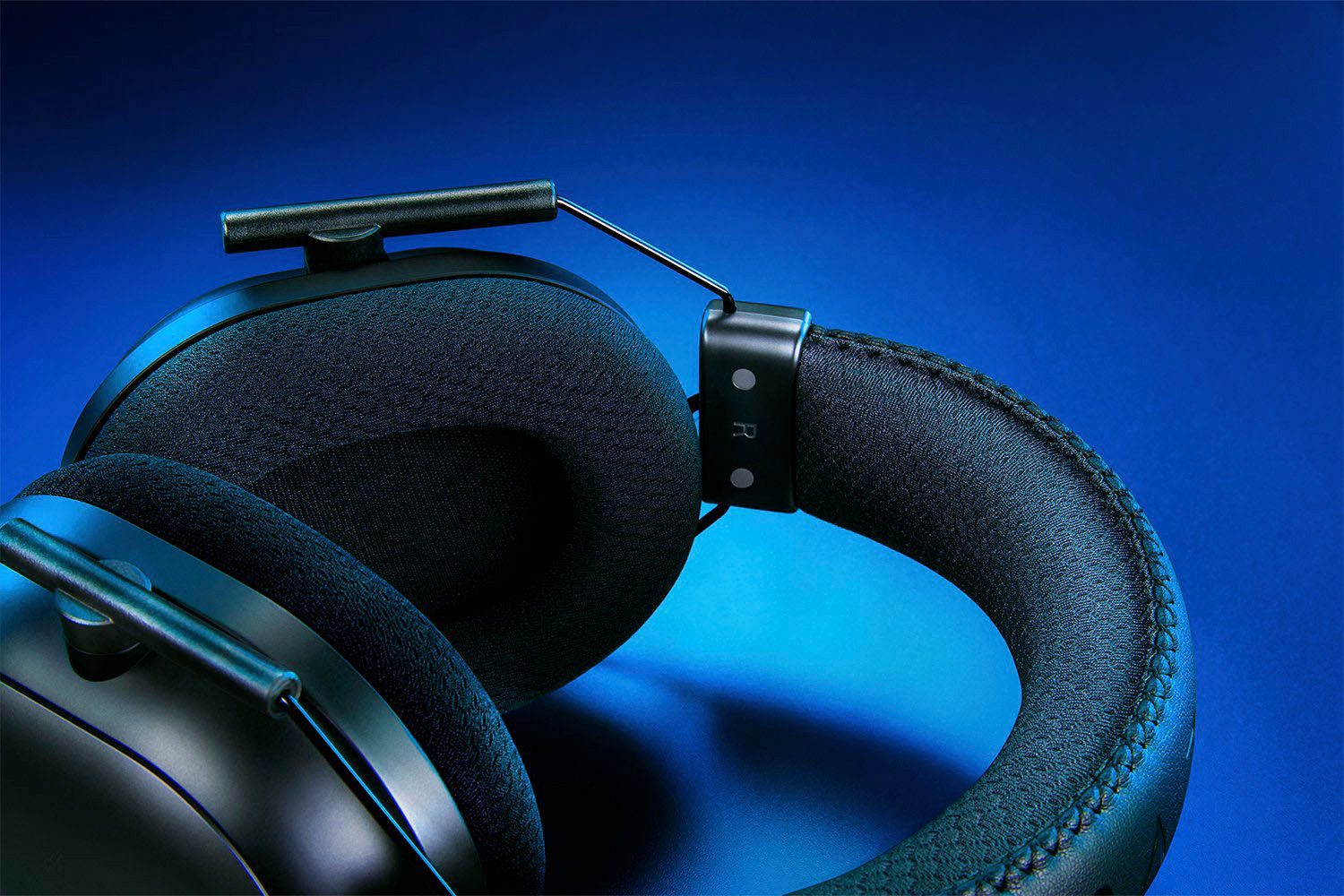 RAZER BlackShark V2 Pro für PlayStation Gaming-Headset (Mikrofon abnehmbar, Rauschunterdrückung, Bluetooth)
