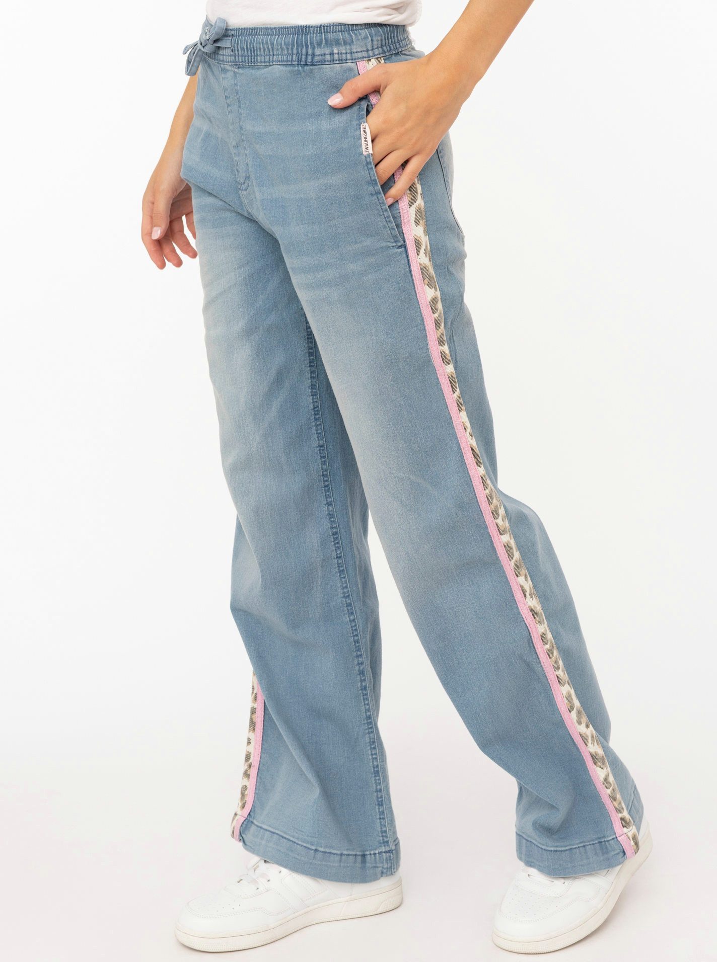 Zwillingsherz Weite Jeans "Happy" weites Bein, seitlicher Streifen, Bund mit Kordel, Gesäßtaschen