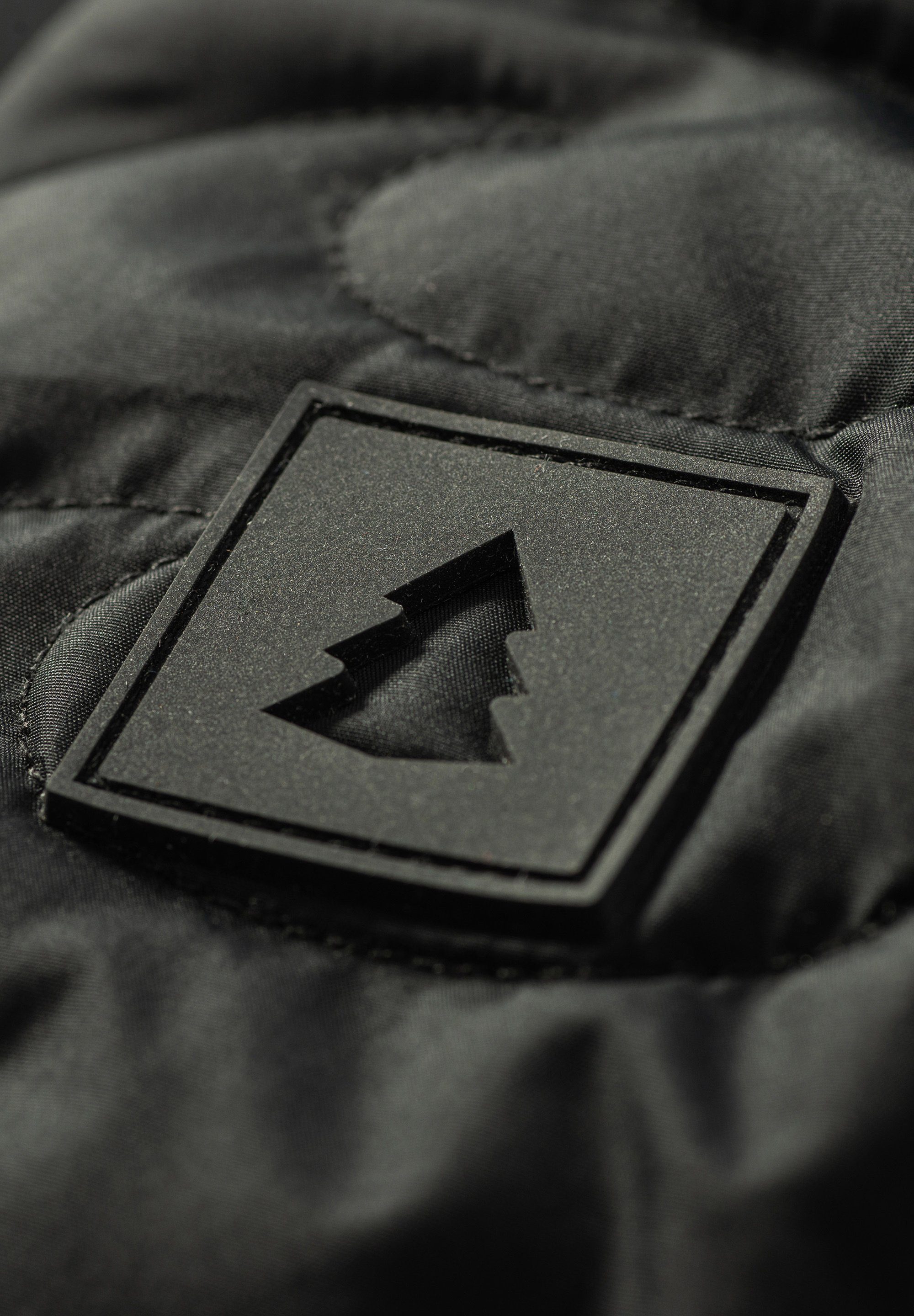 Insulated isolierten Mit und unserer Jacket Hemdjacke Pinetime Steppjacke sind New schwarz stilvoll gekleidet. Wave Sie warm Clothing