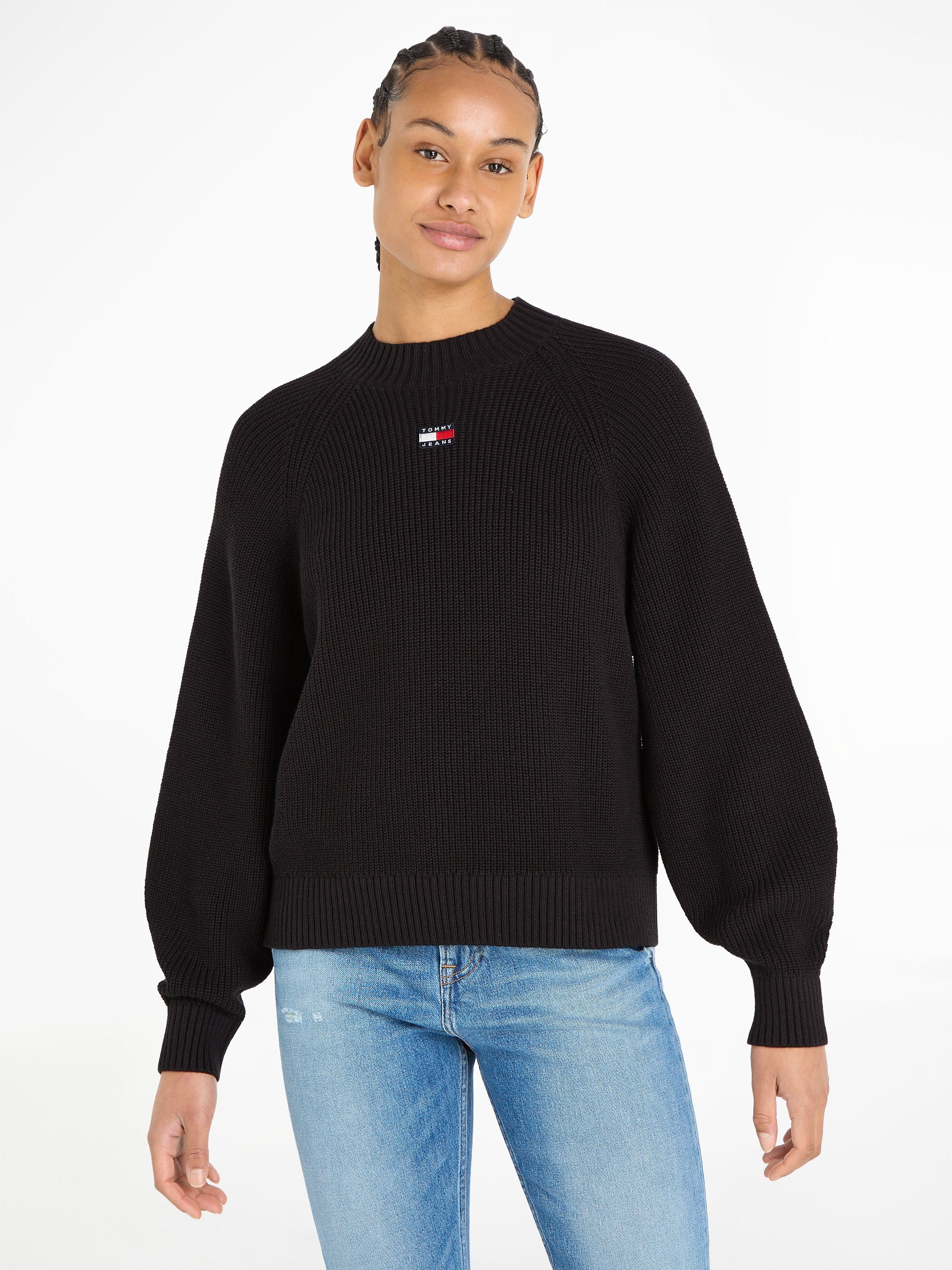 Tommy Jeans Strickpullover TJW BADGE MOCKNECK SWEATER mit Tommy Jeans Logo- Badge