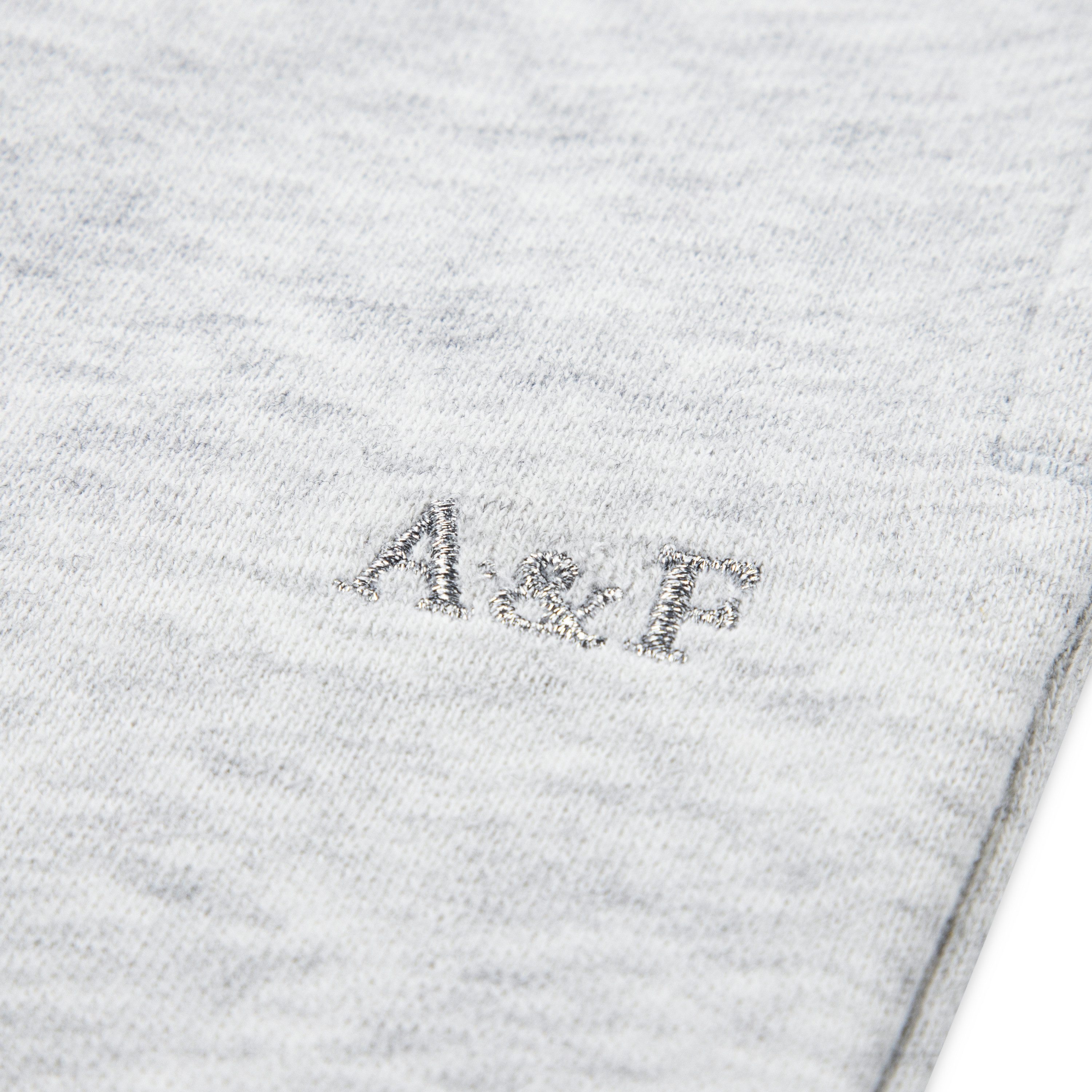 Abercrombie Kids Jogginghose AFG ESSENTIAL FLEECE JOG mit Kordelzug und elatischem Bund, for girls