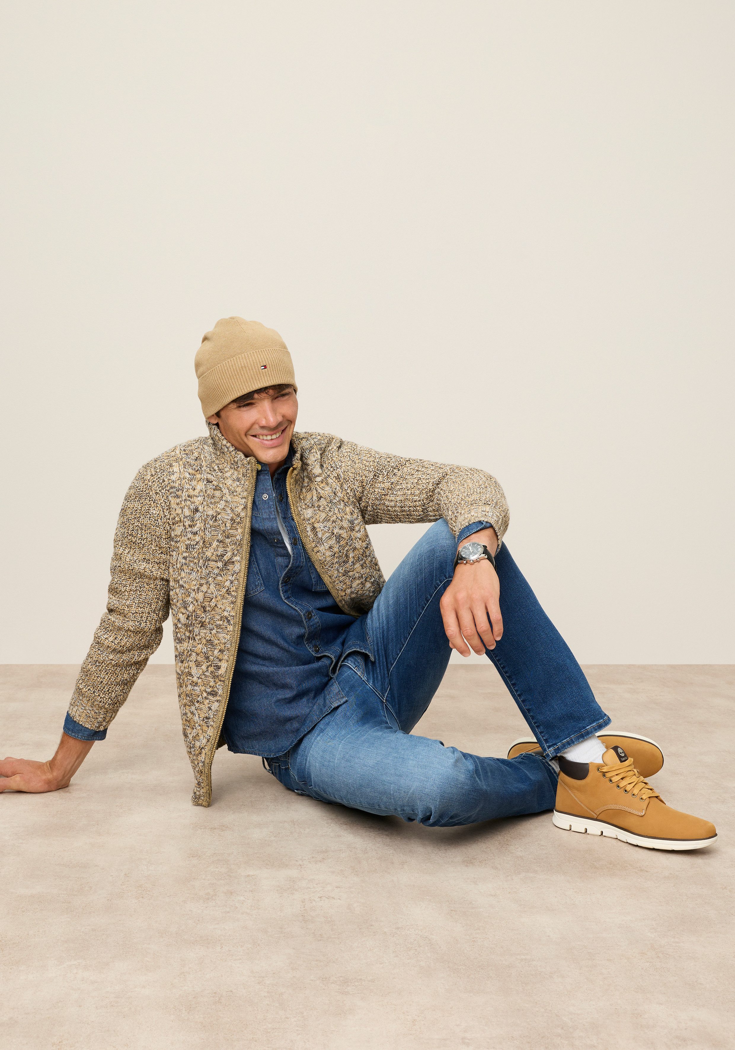 Zum Outfit 5