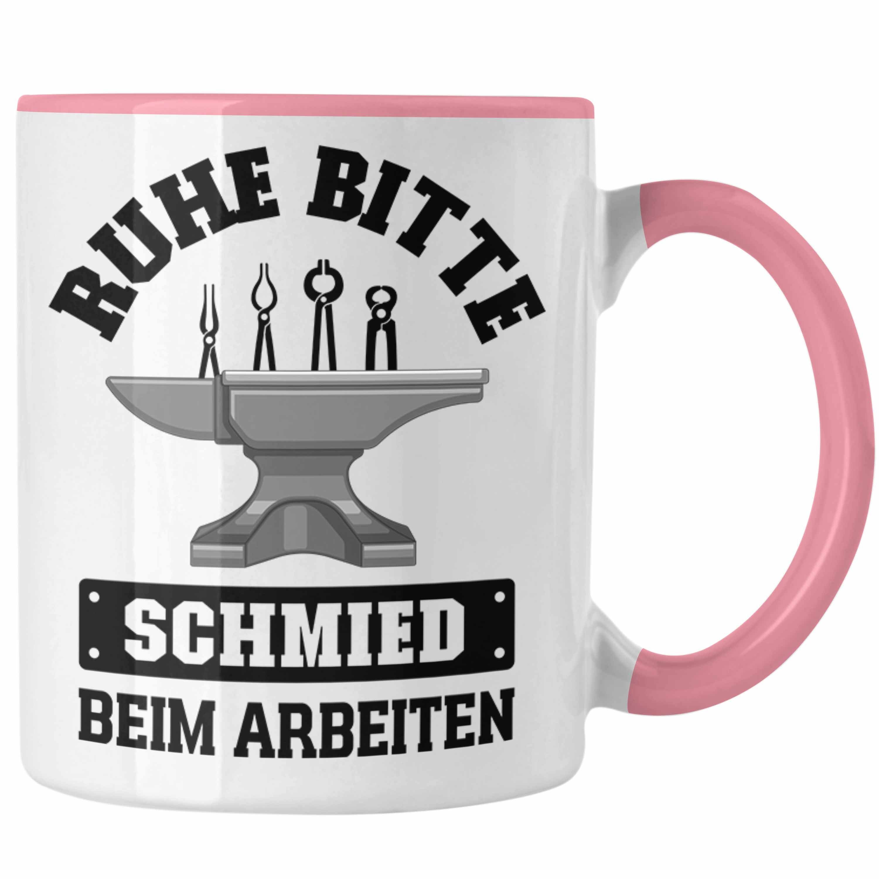 Trendation Tasse Trendation - Schmied Geschenke Tasse mit Spruch Hufschmied Kaffeetasse Geschenkidee Rosa