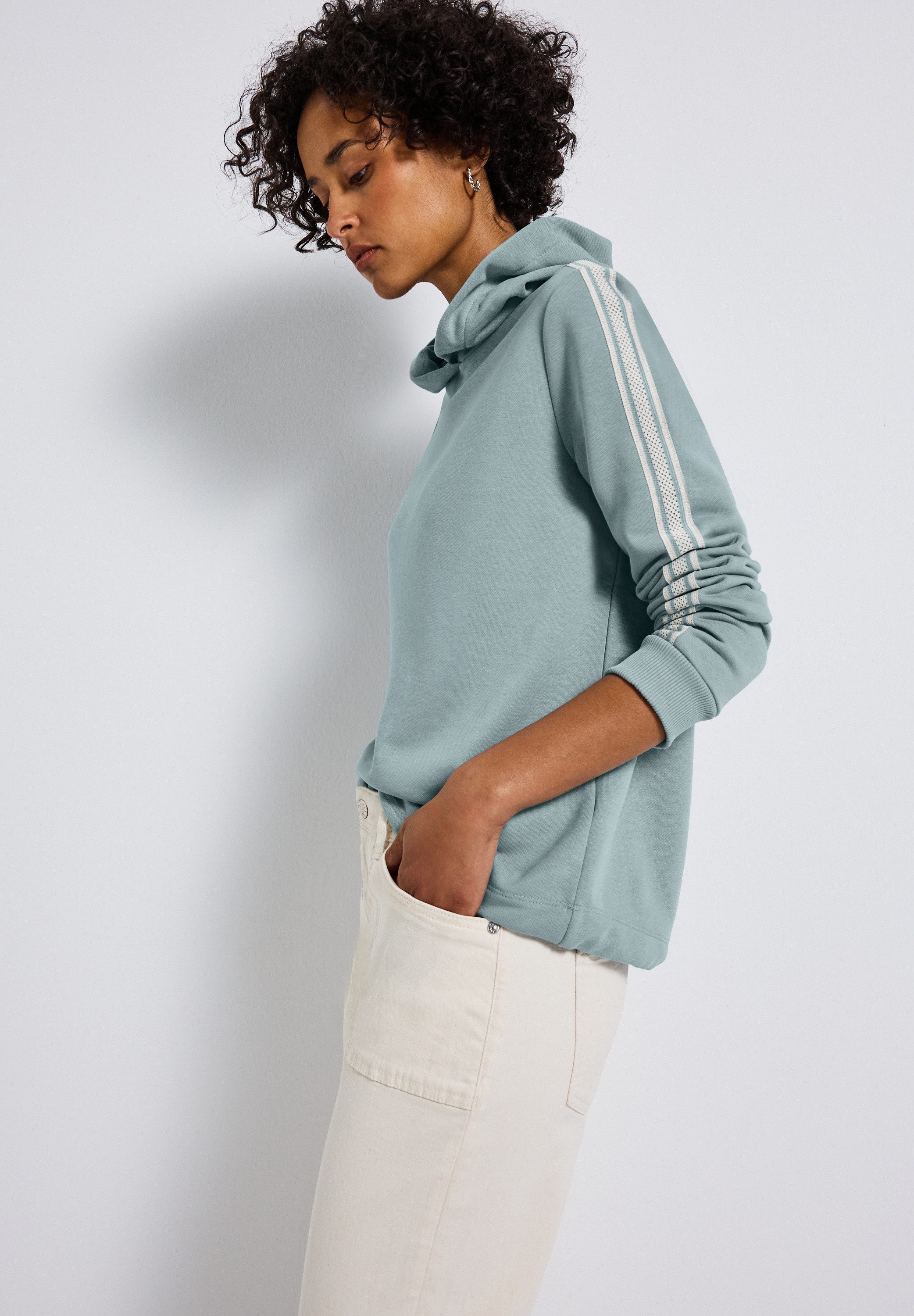 STREET ONE Hoodie mit Gallonstreifen und Tunnelzug am Saum günstig online kaufen