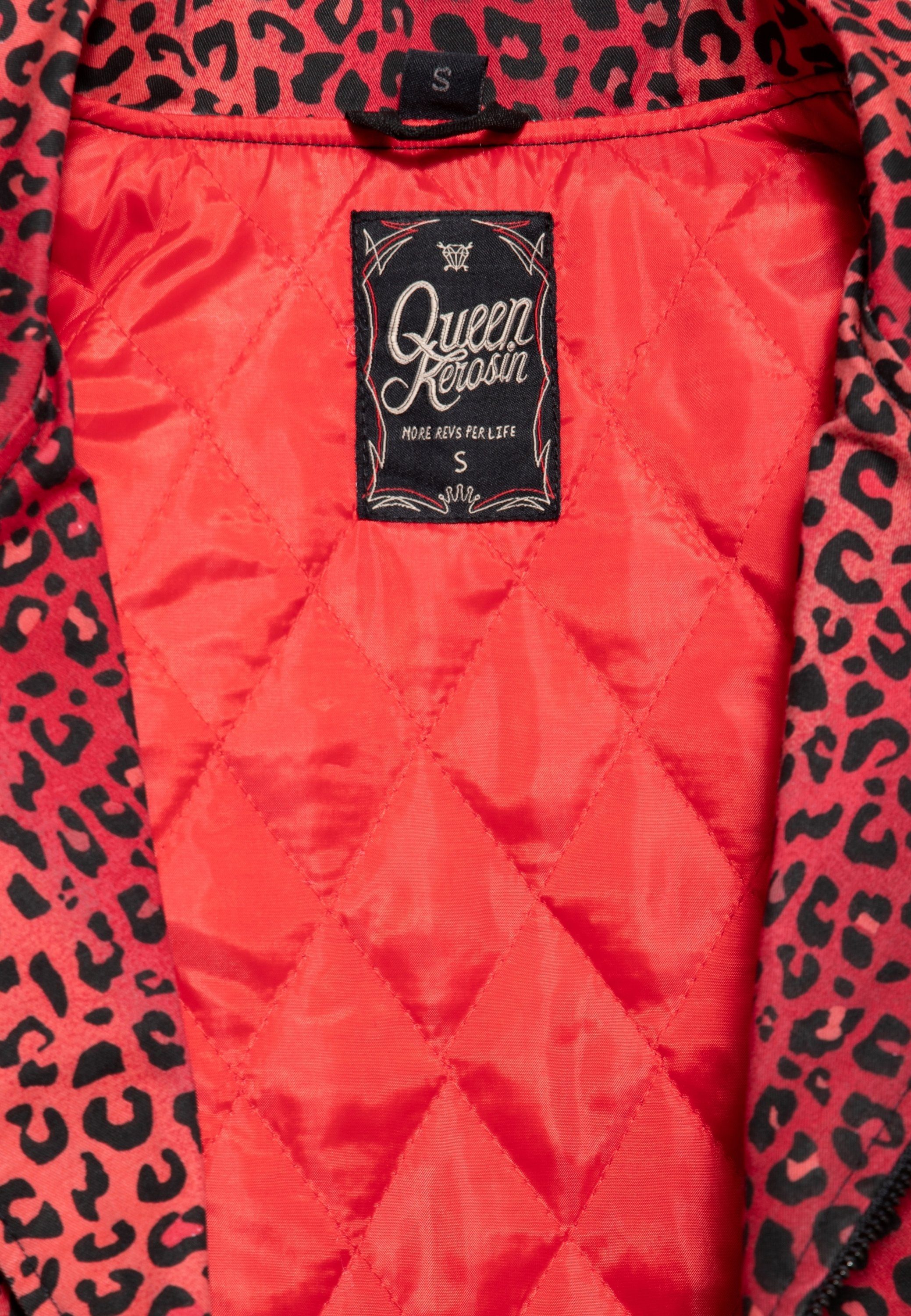 rot QueenKerosin Leo-Allover-Print Service Motor Queen Collegejacke