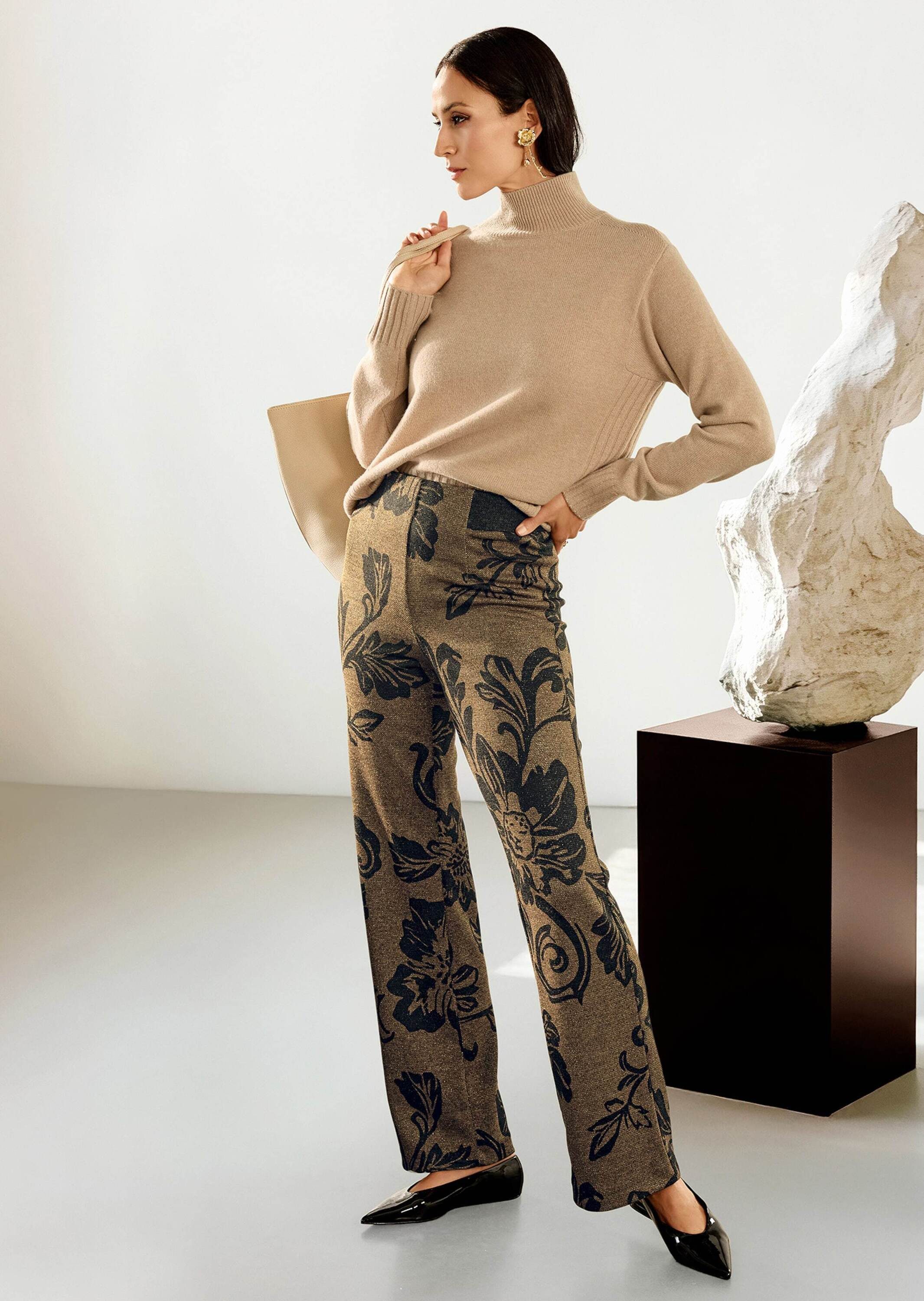Jerseyhose Jacquardhose mit floralem Muster