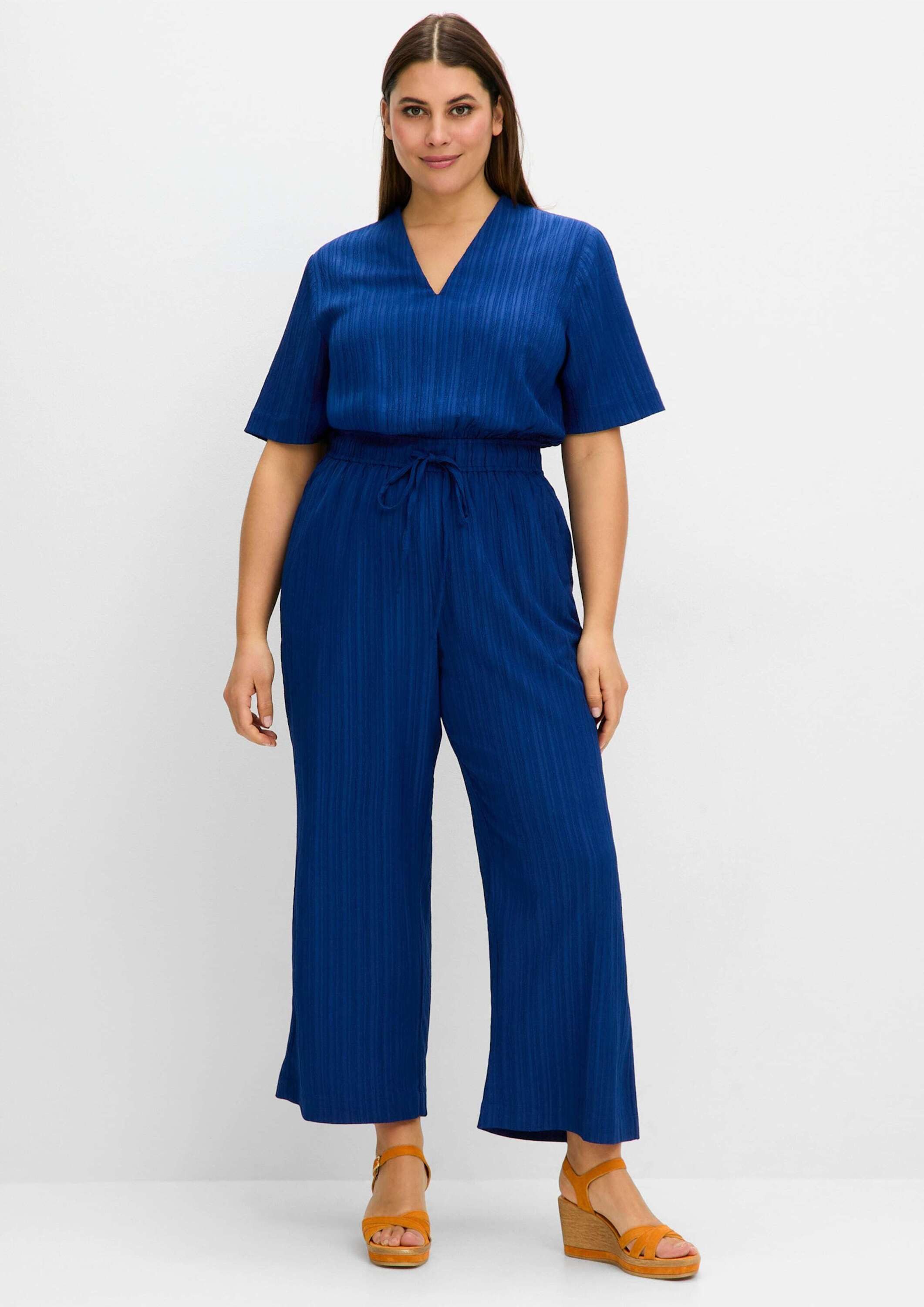 Sheego Jumpsuit Overall Kurzarm Innenbeinlänge ca. 71 cm günstig online kaufen
