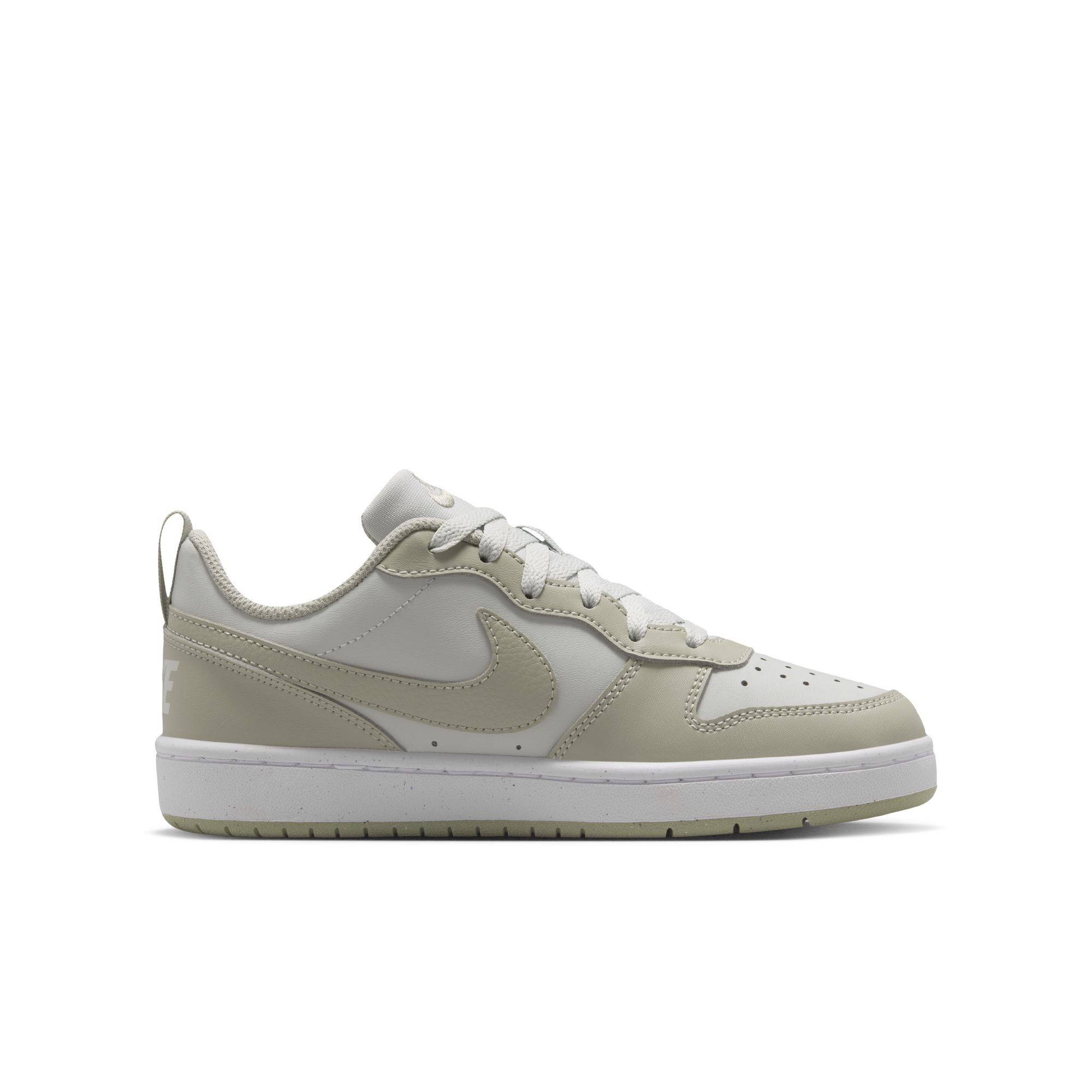 Nike Sportswear COURT BOROUGH LOW RP (GS) Sneaker Design auf den Spuren des Air Force 1, für Kinder & Jugendliche