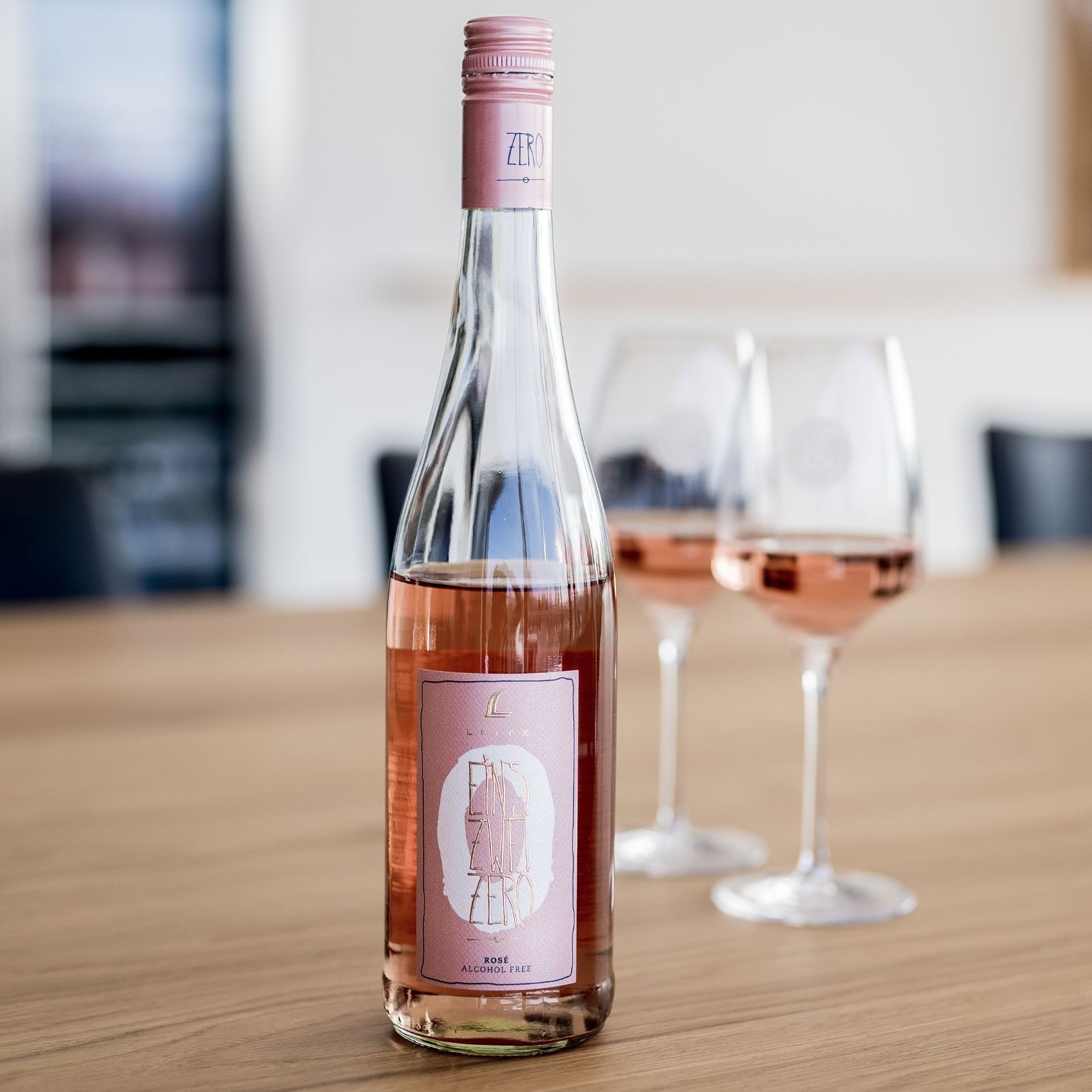 Leitz Weingut Wein Leitz EINS-ZWEI-ZERO Rosé Trocken (6x 0,75l), 6 x 0,75 l, Alkoholfreier Rosé trocken von Leitz mit frischem Charakter