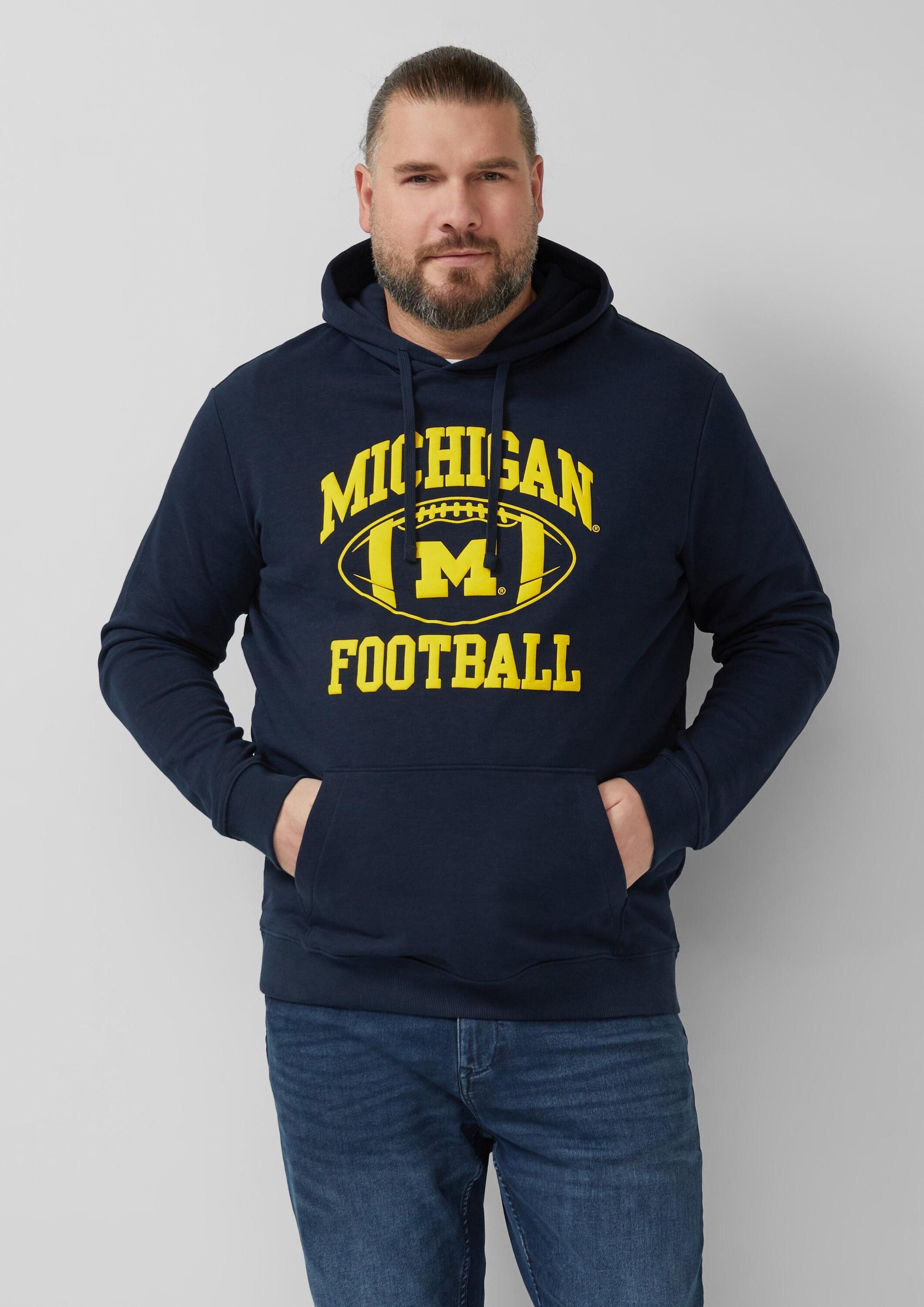 s.Oliver Sweatshirt Sweatshirt Jacke Kapuzen-Sweatshirt im Modern Fit mit College-Artwork