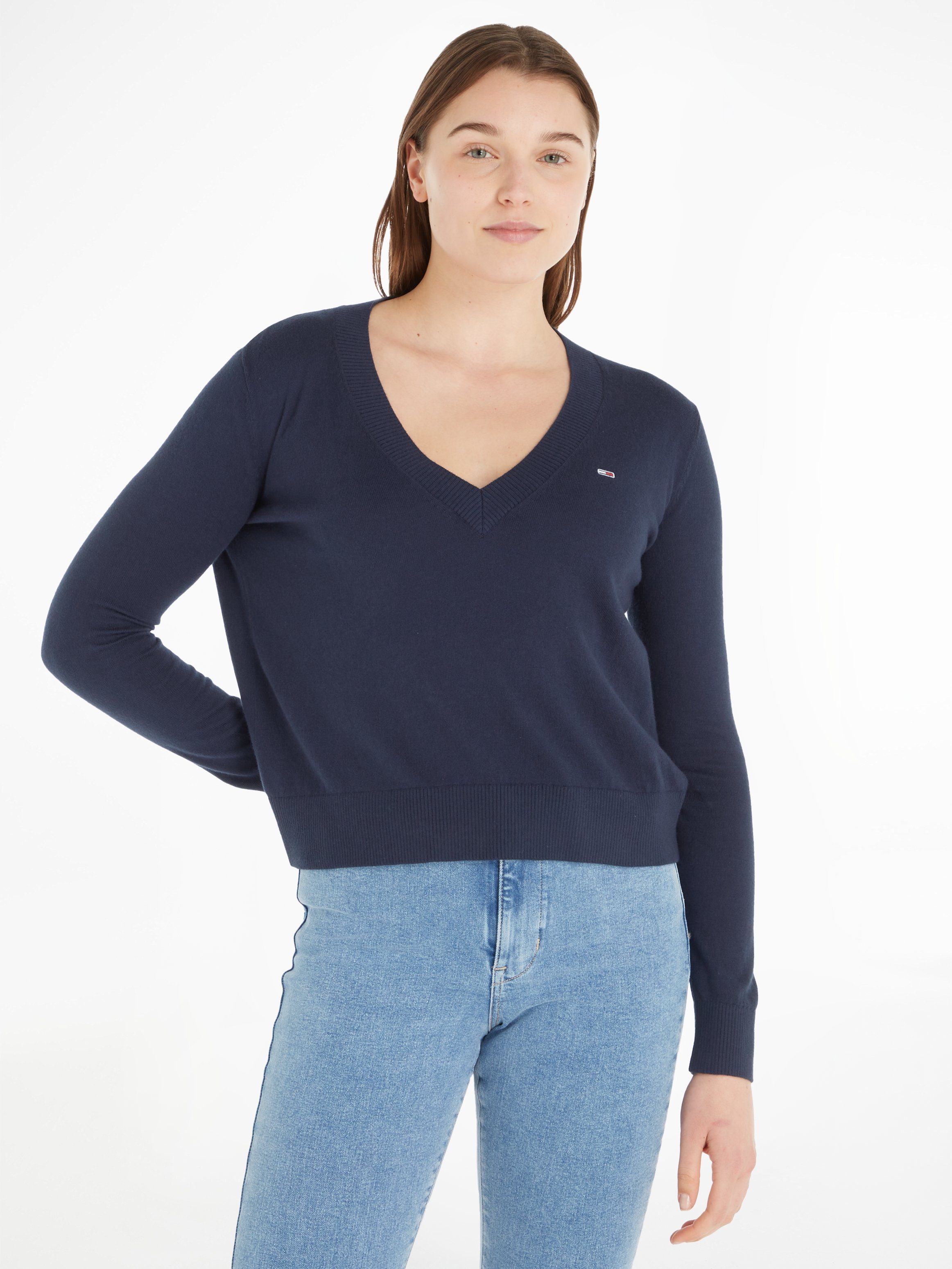 Tommy Jeans V-Ausschnitt-Pullover TJW ESSENTIAL VNECK SWEATER mit Tommy Jeans Markenlabel Twilight Navy