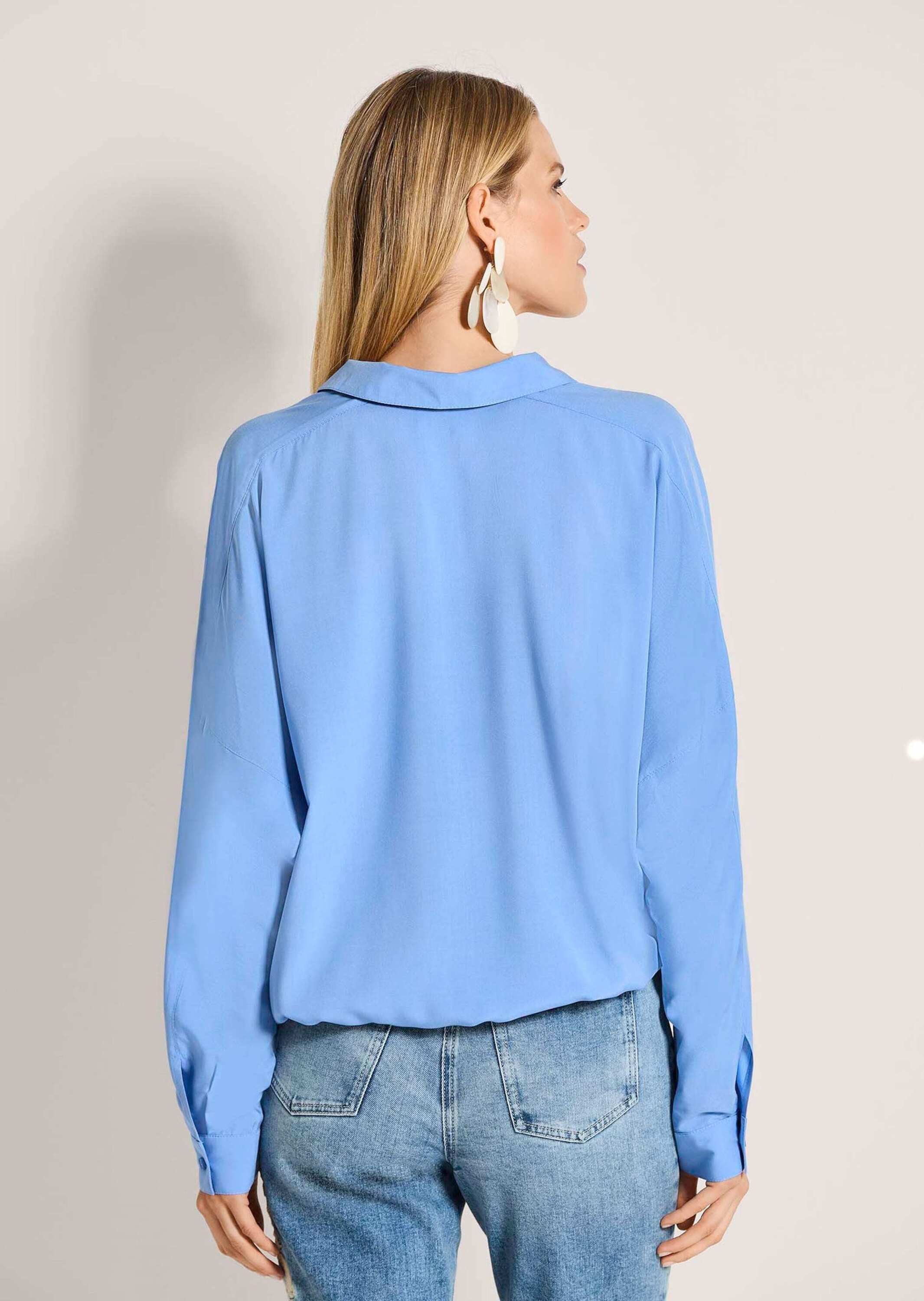 MADELEINE Langarmbluse Wickelbluse mit Fledermausärmeln Uni-Design, tiefer V-Ausschnitt, Knopfmanschette, Wickel-Optik – Bild 2 von 5