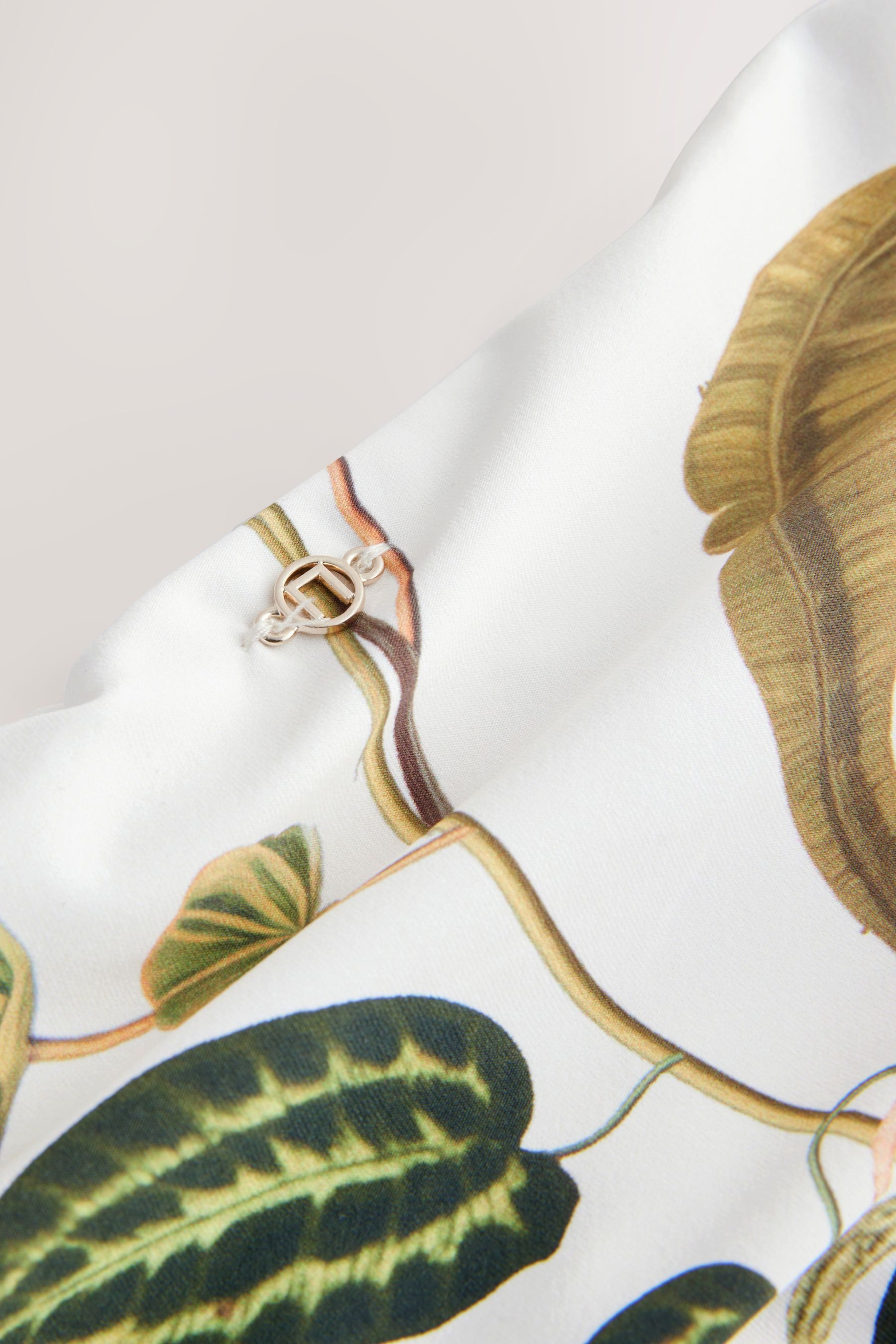 Next Bikini-Hose Bikinihose mit Rollbund (1-St)