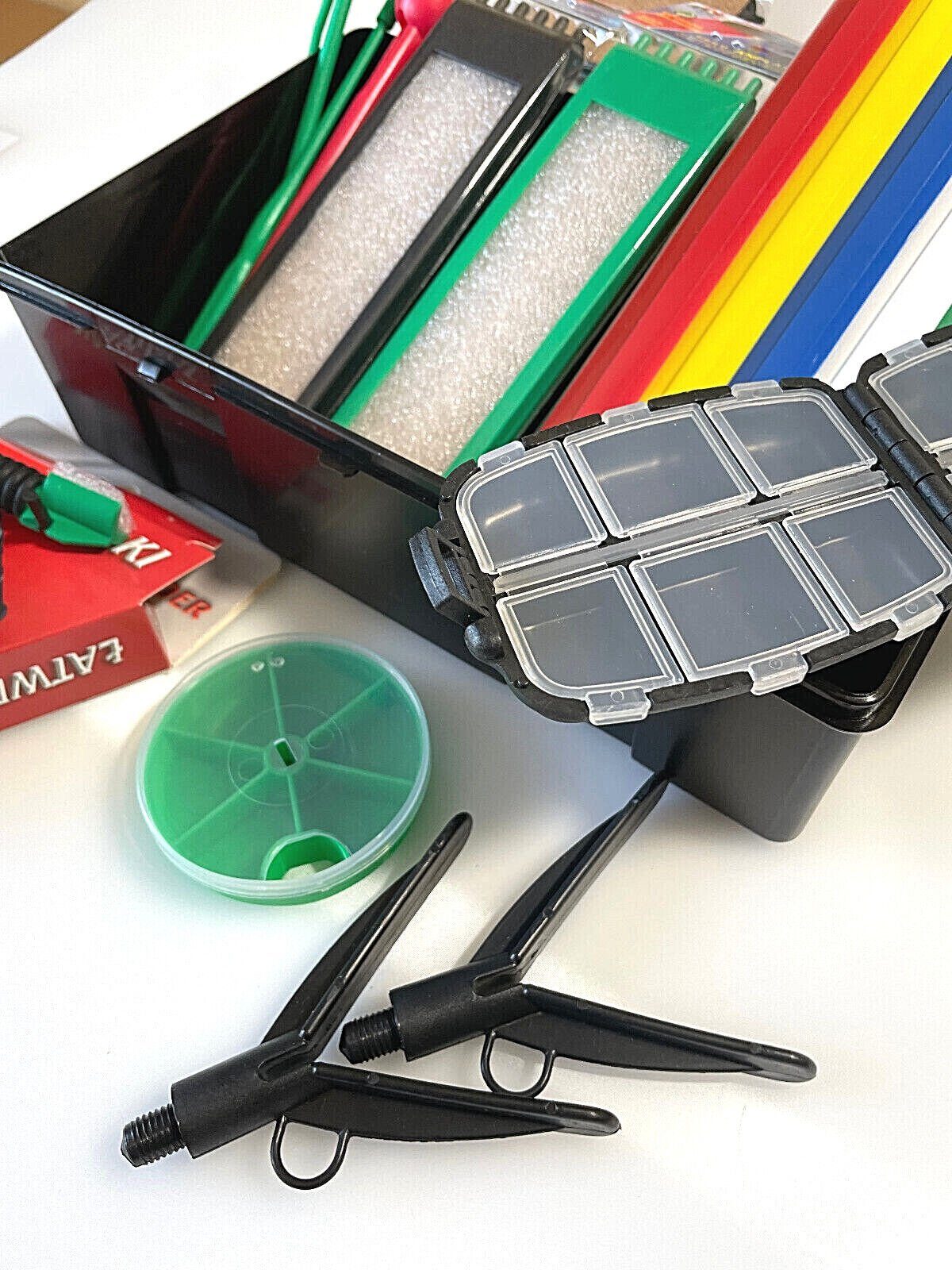 Behr Angelkoffer Geschenkbox 23Teile Vorfachaufwickler Aufwickler Leiter Angebot Angeln (Spar-Set XXL, 23 St), XXL SPAR PAKET