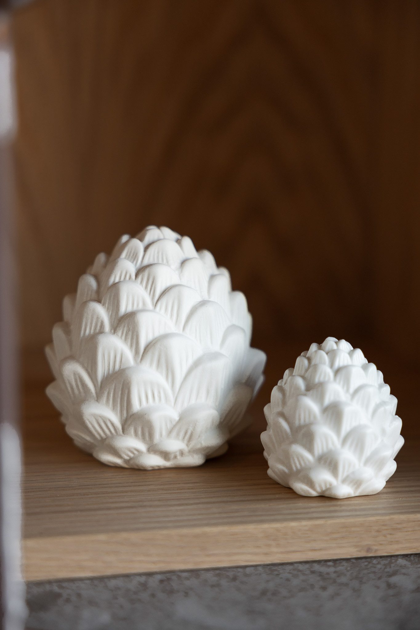 Storefactory Dekoobjekt Zapfen Berghamn Keramik Weiß, Dekoobjekt für den Winter