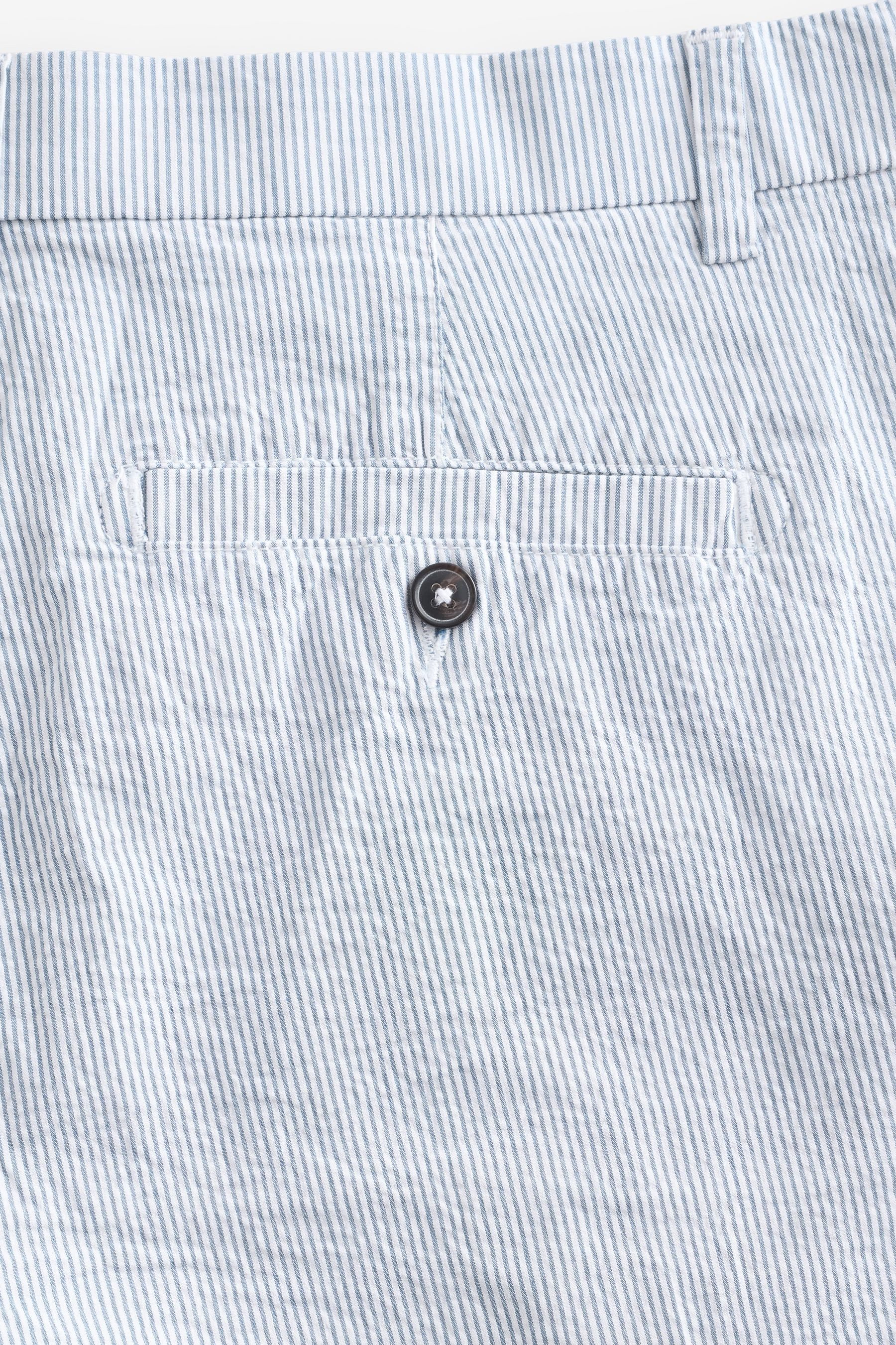 Next Shorts Slim Fit Chinoshorts mit Seersucker und Streifen (1-tlg)