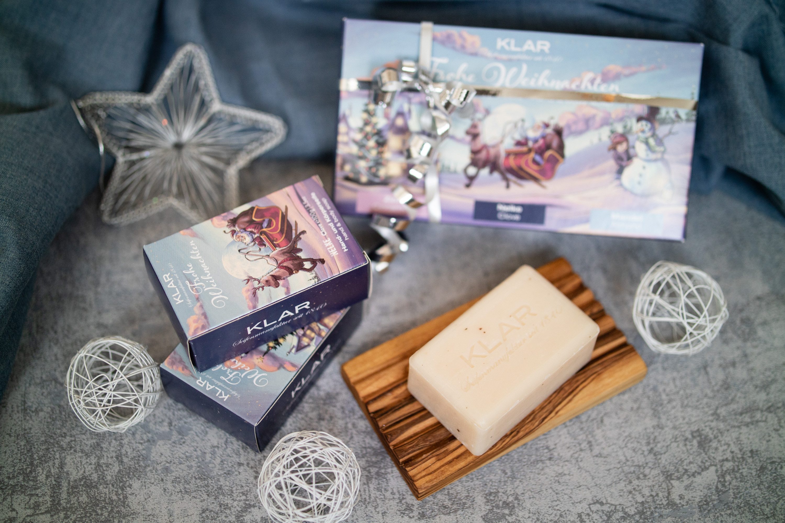 KLAR Seifenmanufaktor Handseife Klar Seifen Weihnachtsedition Nelke 100g, Cosmos zertifiziert