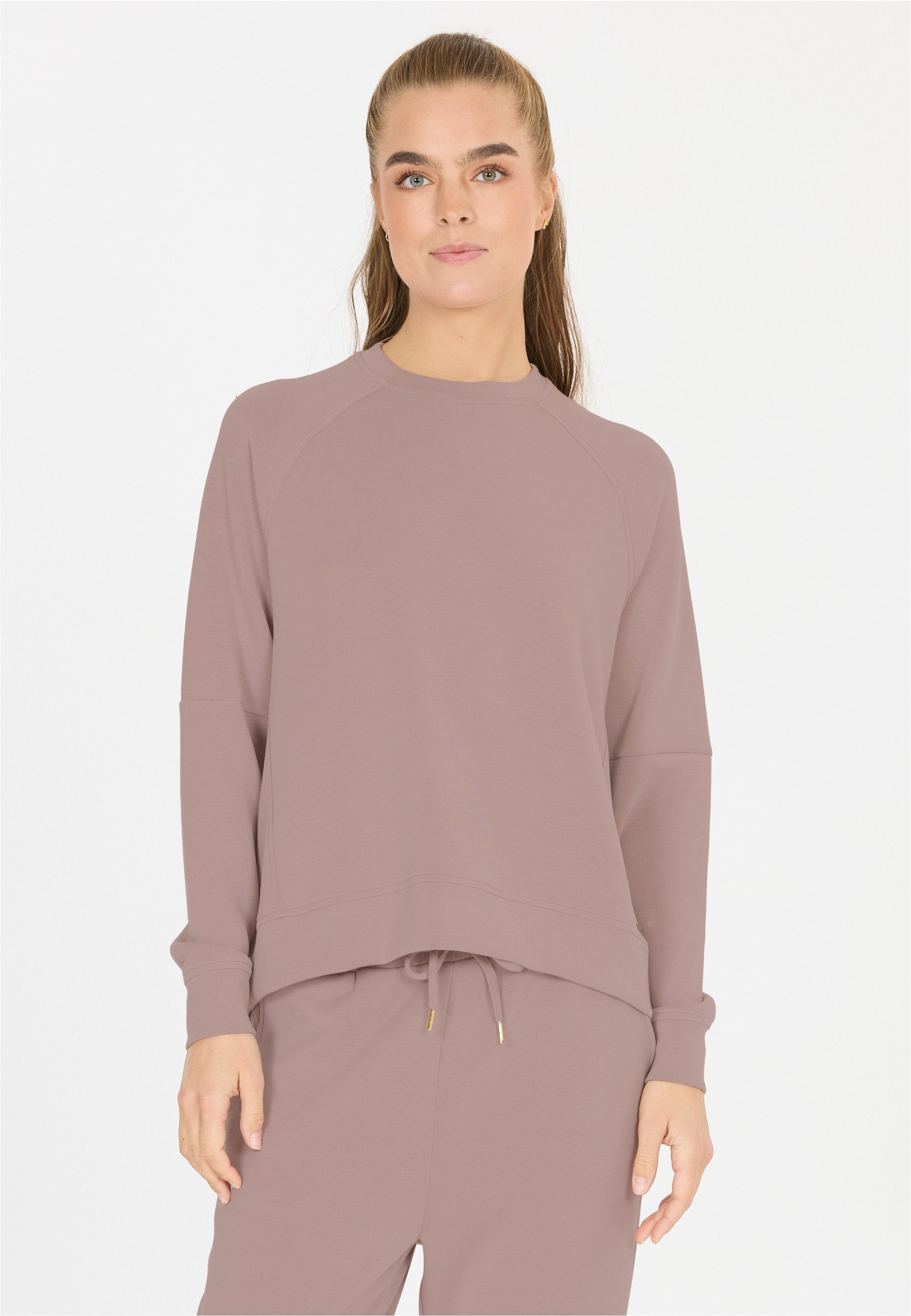 ATHLECIA Sweatshirt "Jacey", aus extra weichem Material günstig online kaufen