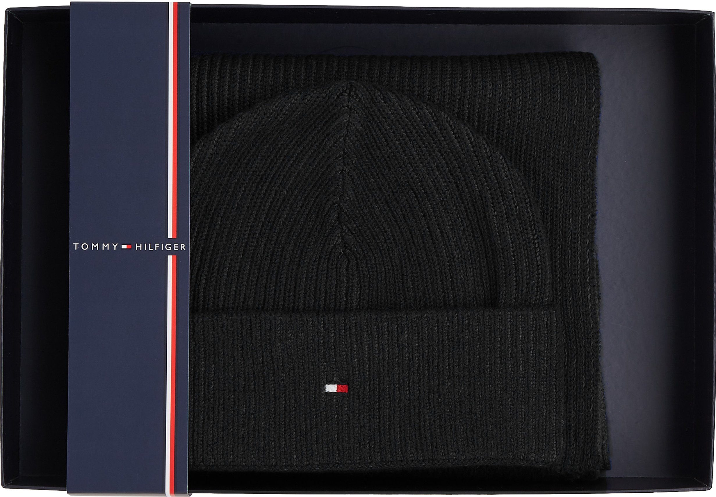 Hilfiger Black BEANIE (Set, Mütze Schal) Beanie Tommy Geschenkset & FLAG GP SCARF und