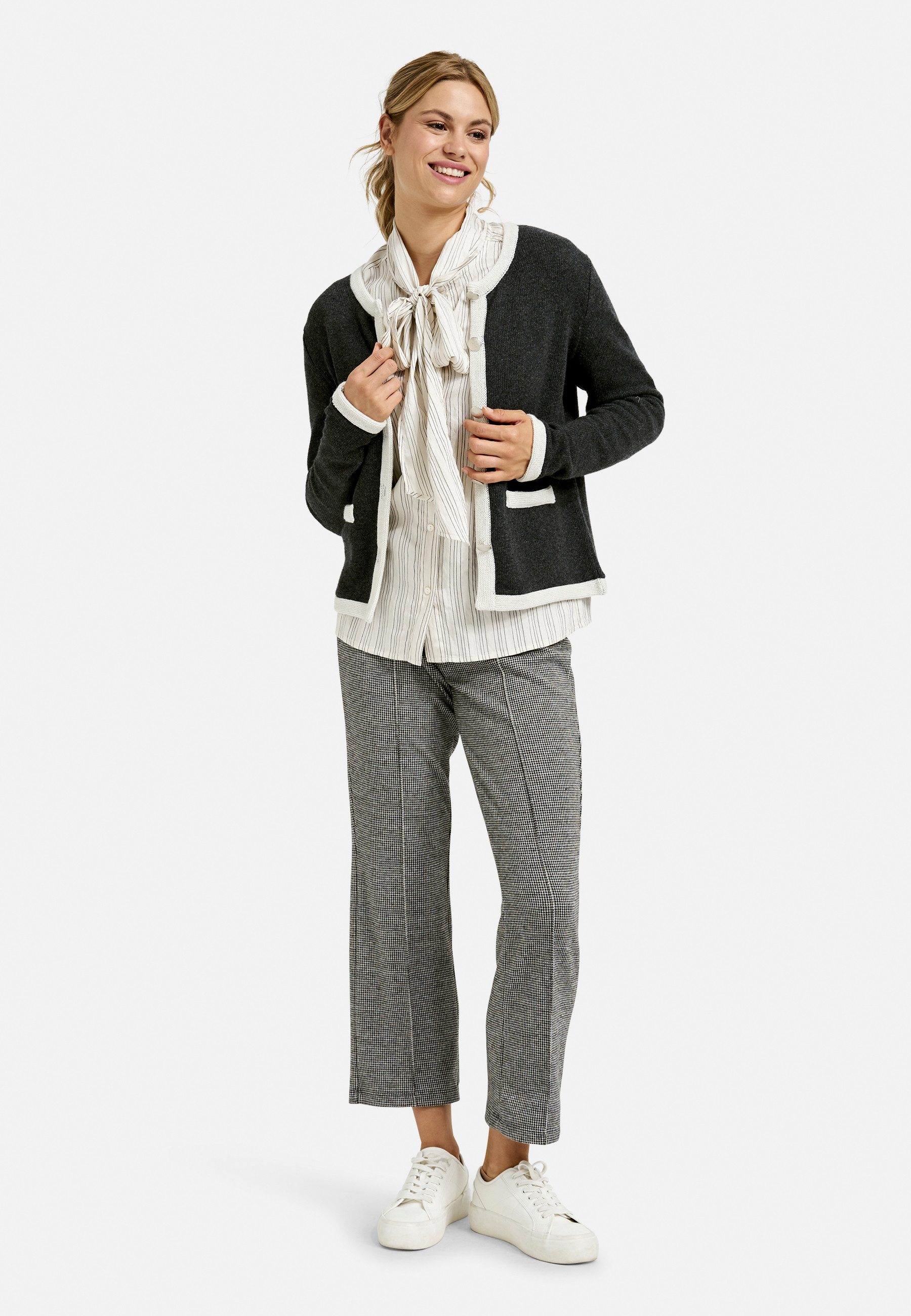 Milano Italy Strickjacke