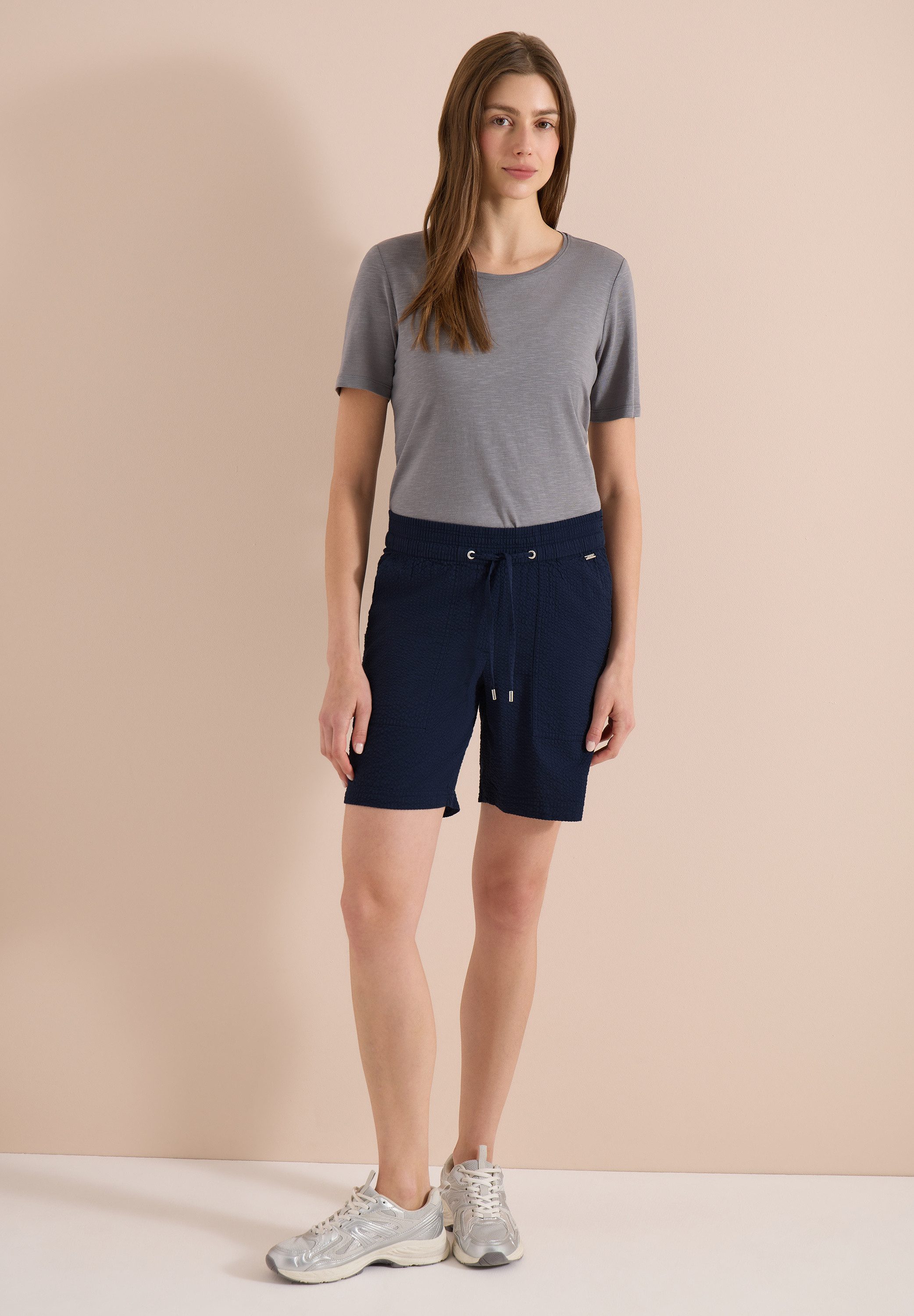 CECIL Shorts aus Seersucker-Material