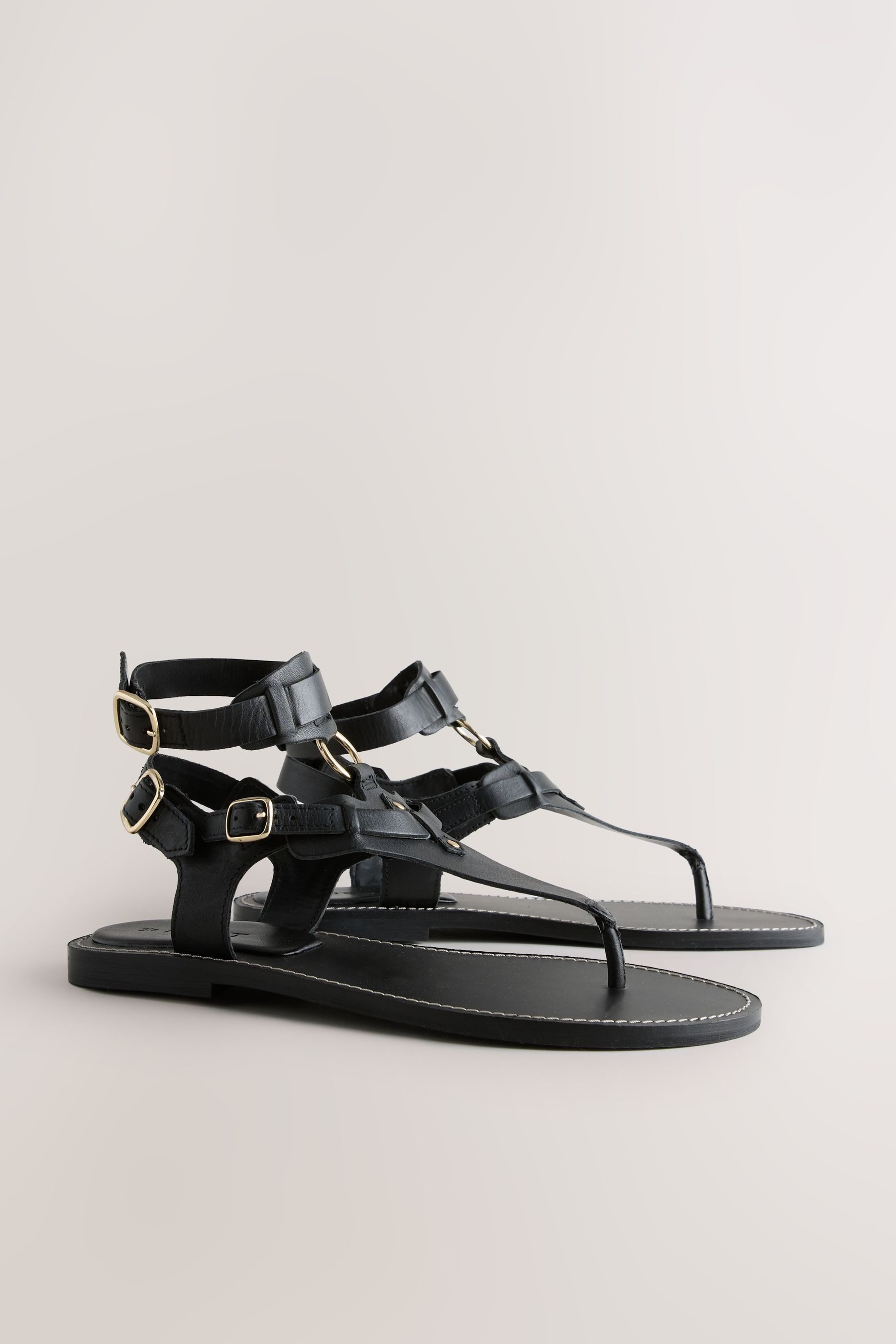 Next Gladiatur-Zehenstegsandalen Römersandale (1-tlg)