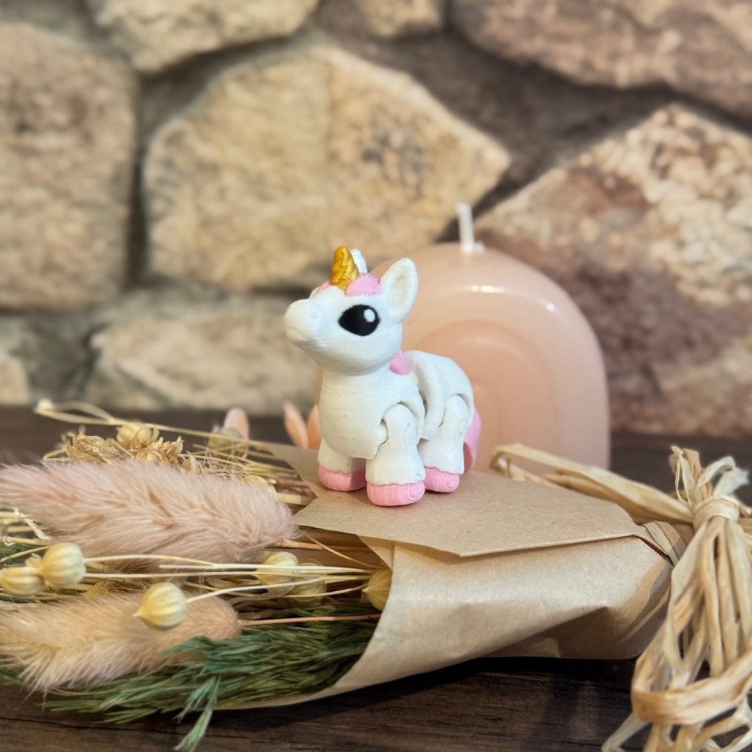 UDINGO Dekofigur Mini Einhorn - Süßes mystisches Fabelwesen