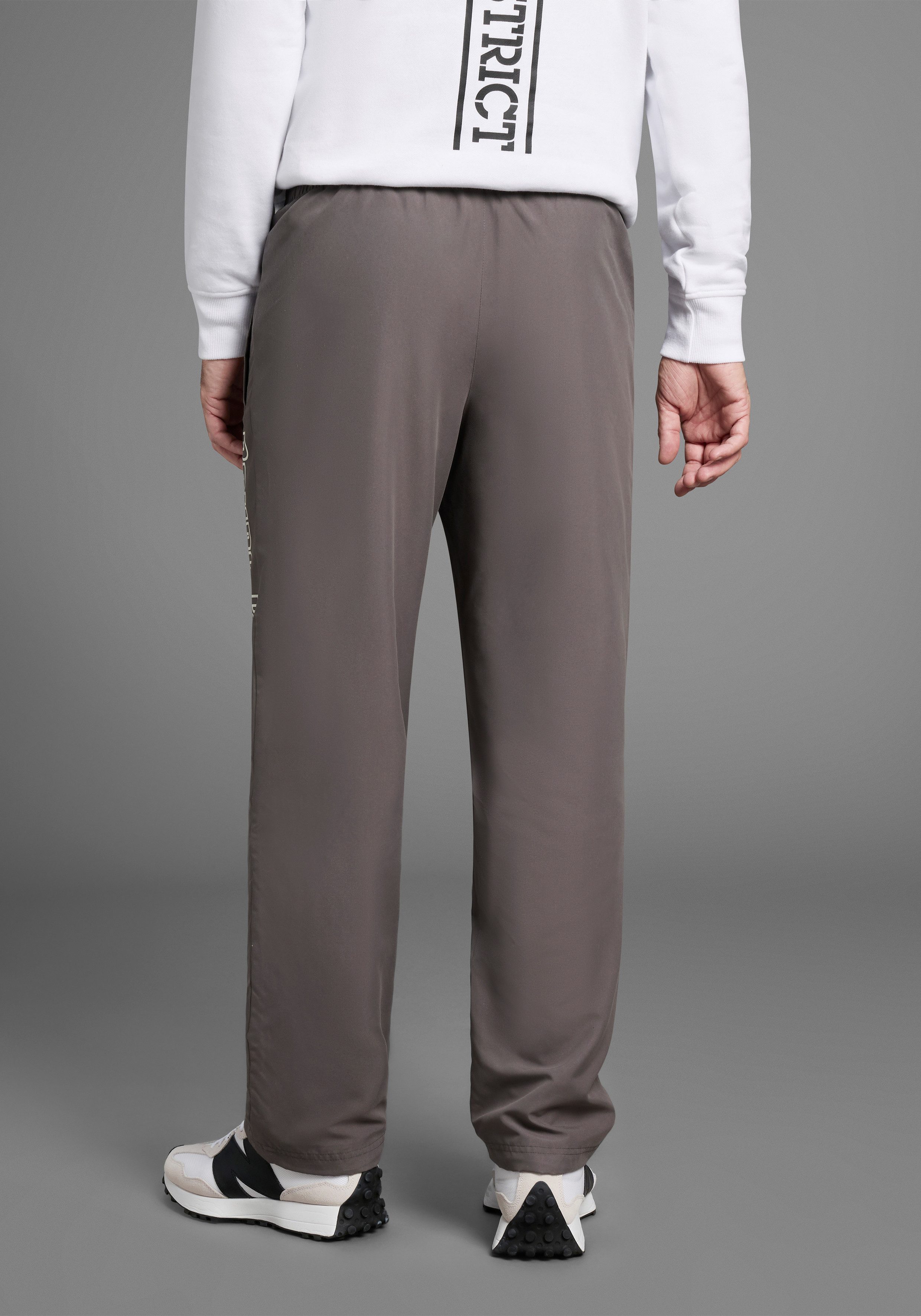 Bruno Banani Sporthose mit verstellbarem Hosensaum