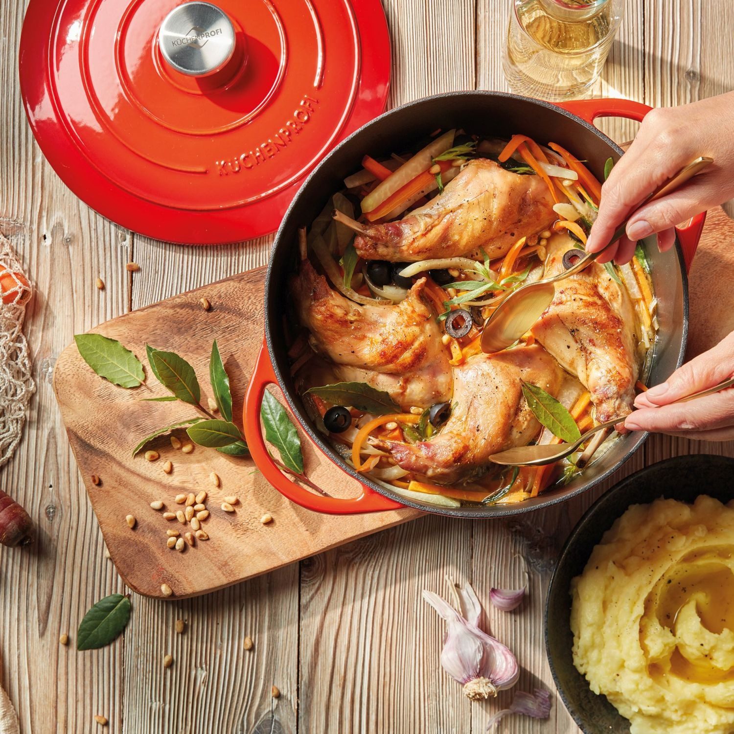 Küchenprofi Bräter Provence Bratentopf Rund Rot 24 cm, Gusseisen