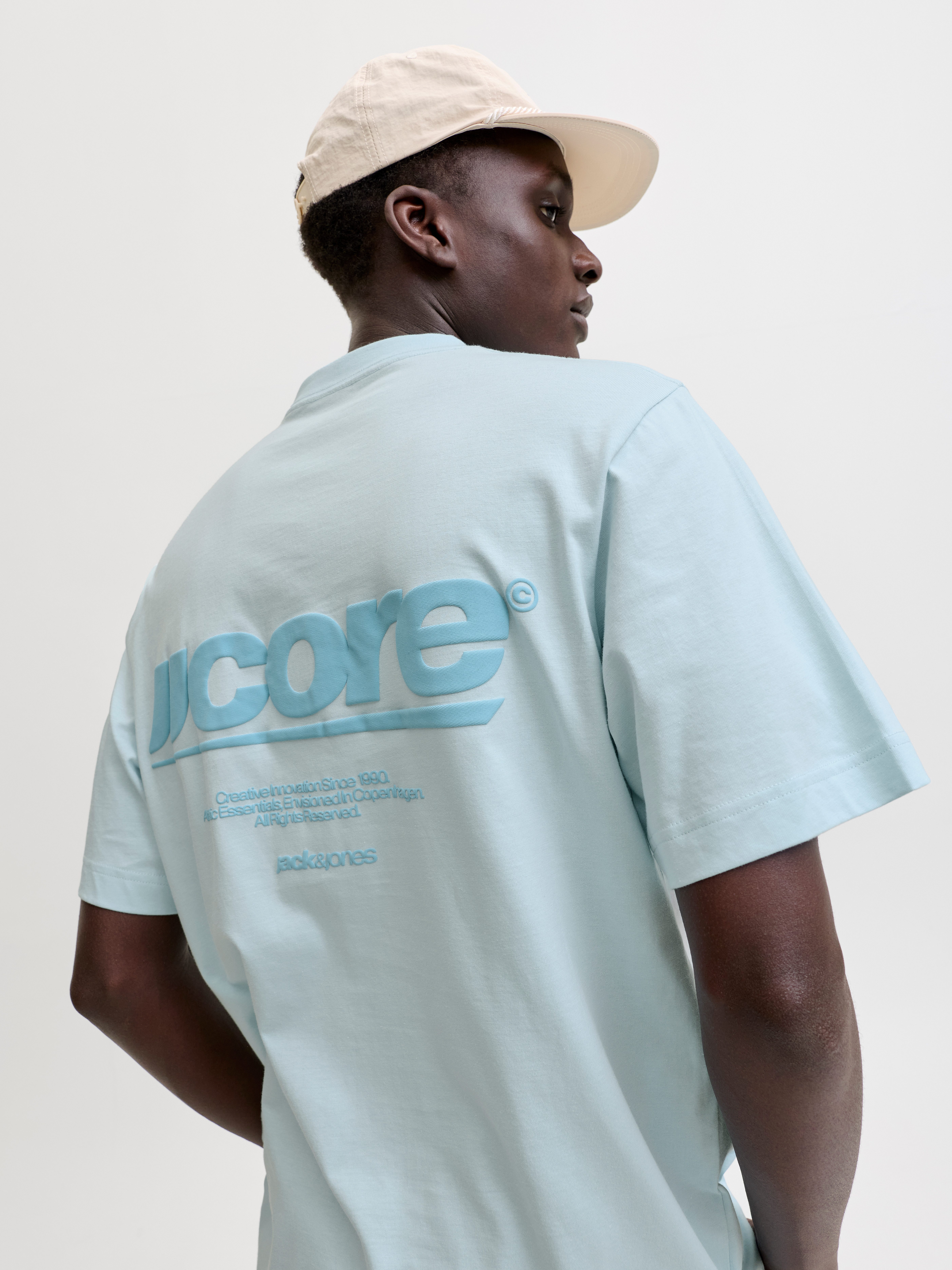 Jack & Jones T-Shirt JCOCLUB BACK TEXT PRNT TEE SS CREW SN mit Print günstig online kaufen