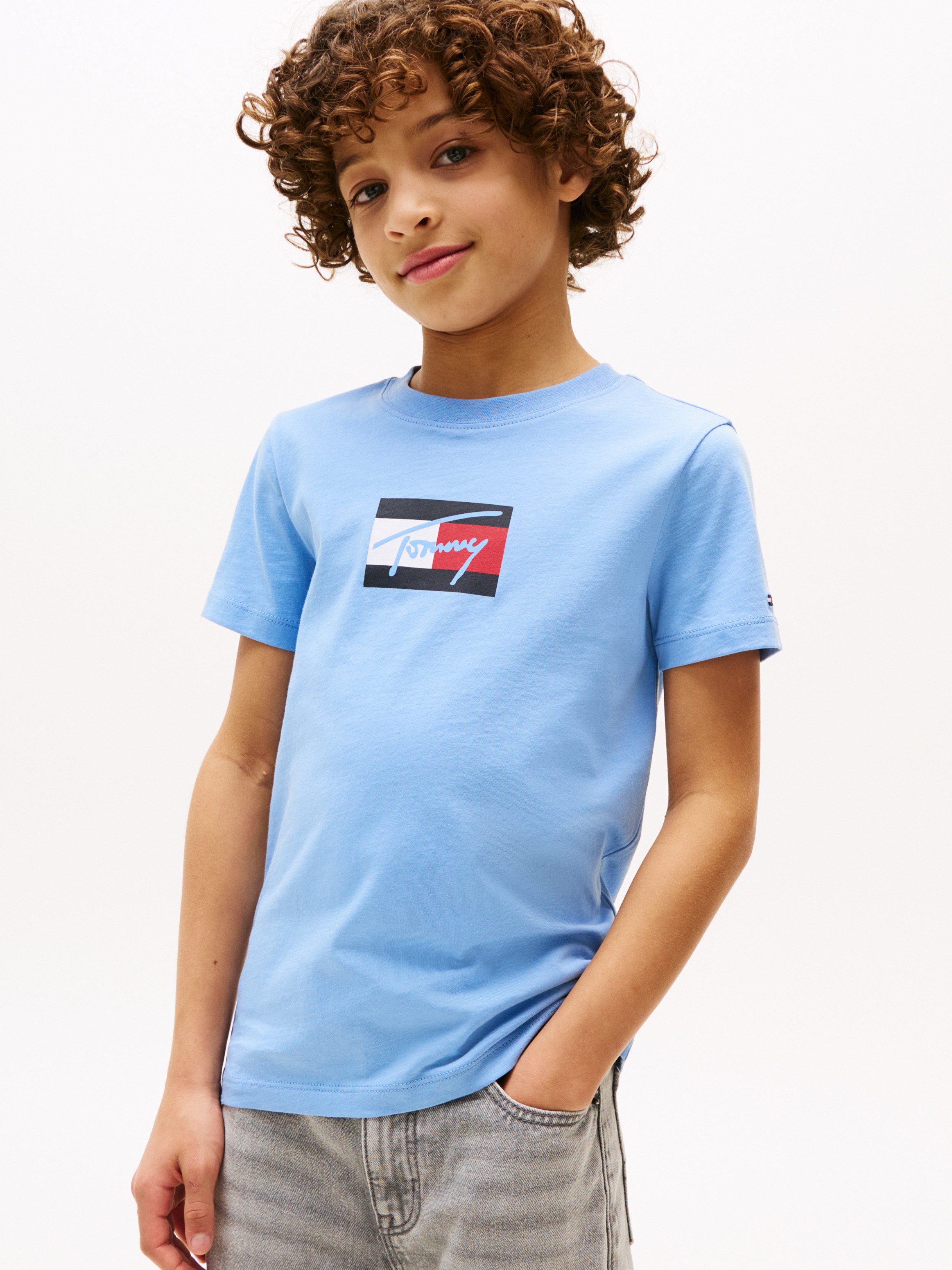 Tommy Hilfiger T-Shirt TOMMY SCRIPT FLAG PRINT TEE SS für Kinder bis 16 Jahre, mit Logo-Print