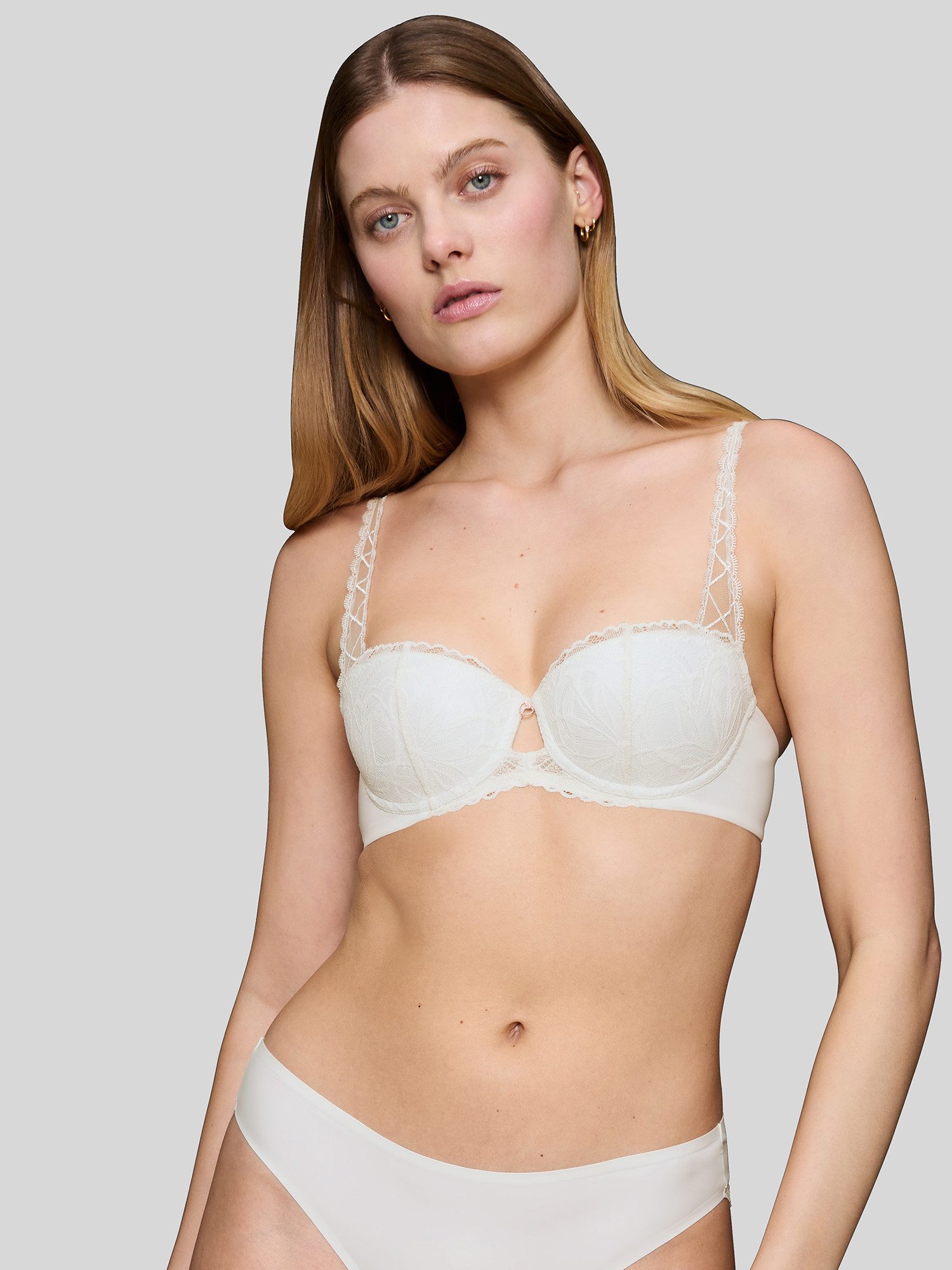 Triumph Bügel-BH Illusion Lace Dirndl BH Balconette-Stil - weich auf der Haut - sanfter Halt