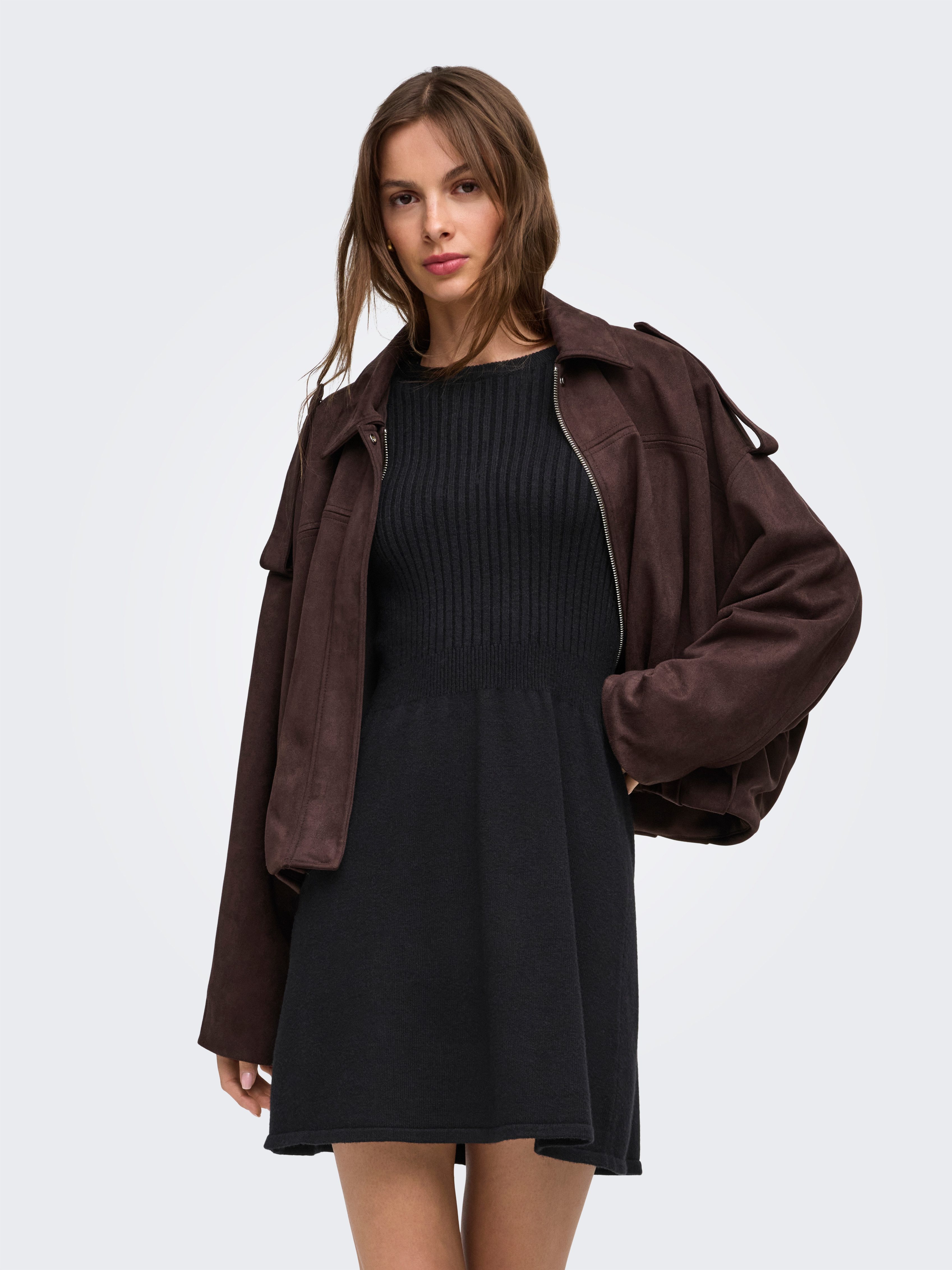 ONLY Strickkleid ONLFIA LS FIT FLARE ONEC DRESS CS KNT Viskosemischung, normal geschnitten