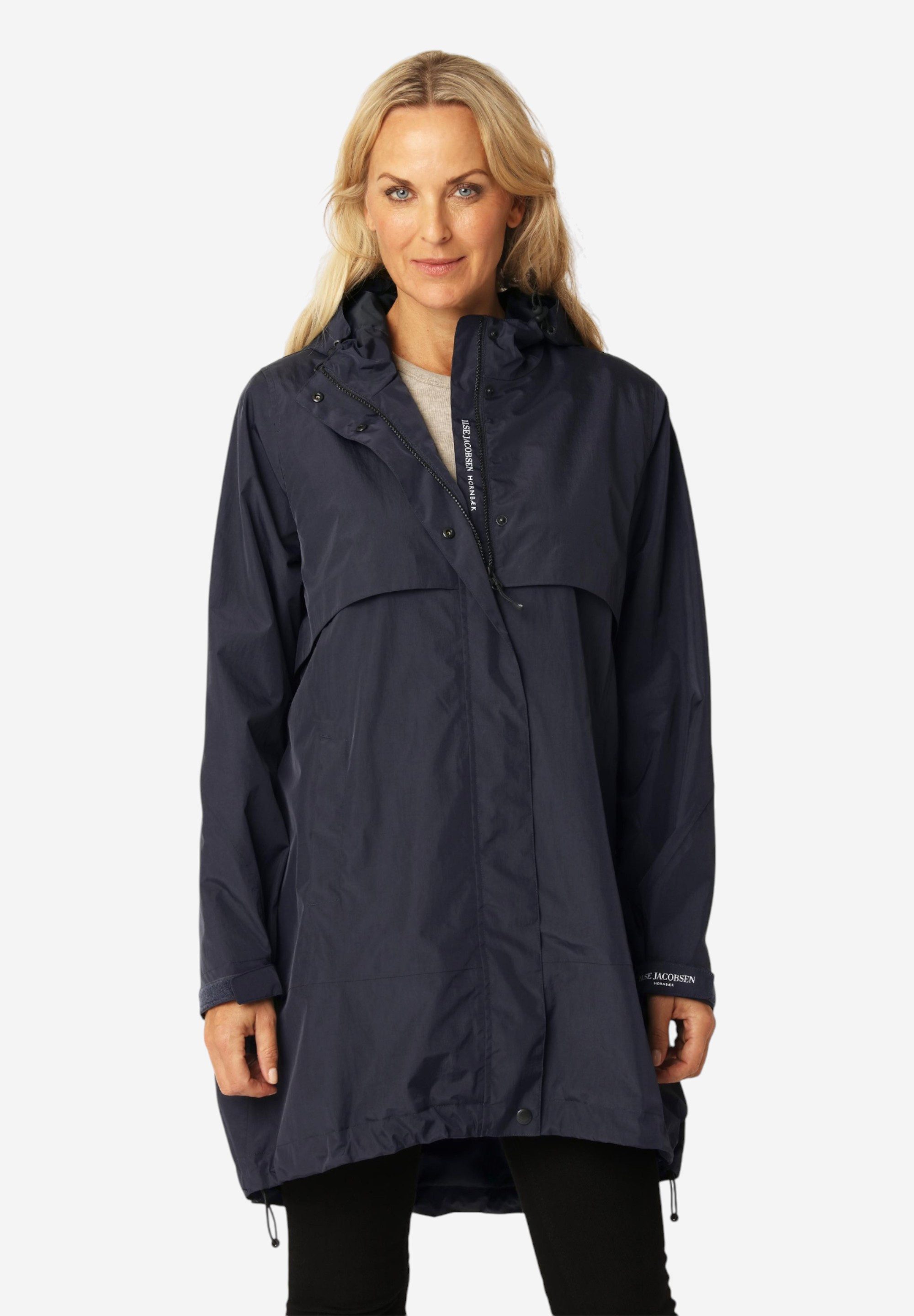 Ilse Jacobsen Regenjacke CITYRAIN03 Kurzer moderner Regenmantel, A-Form, Kapuze, wasserdicht, atmungsaktiv