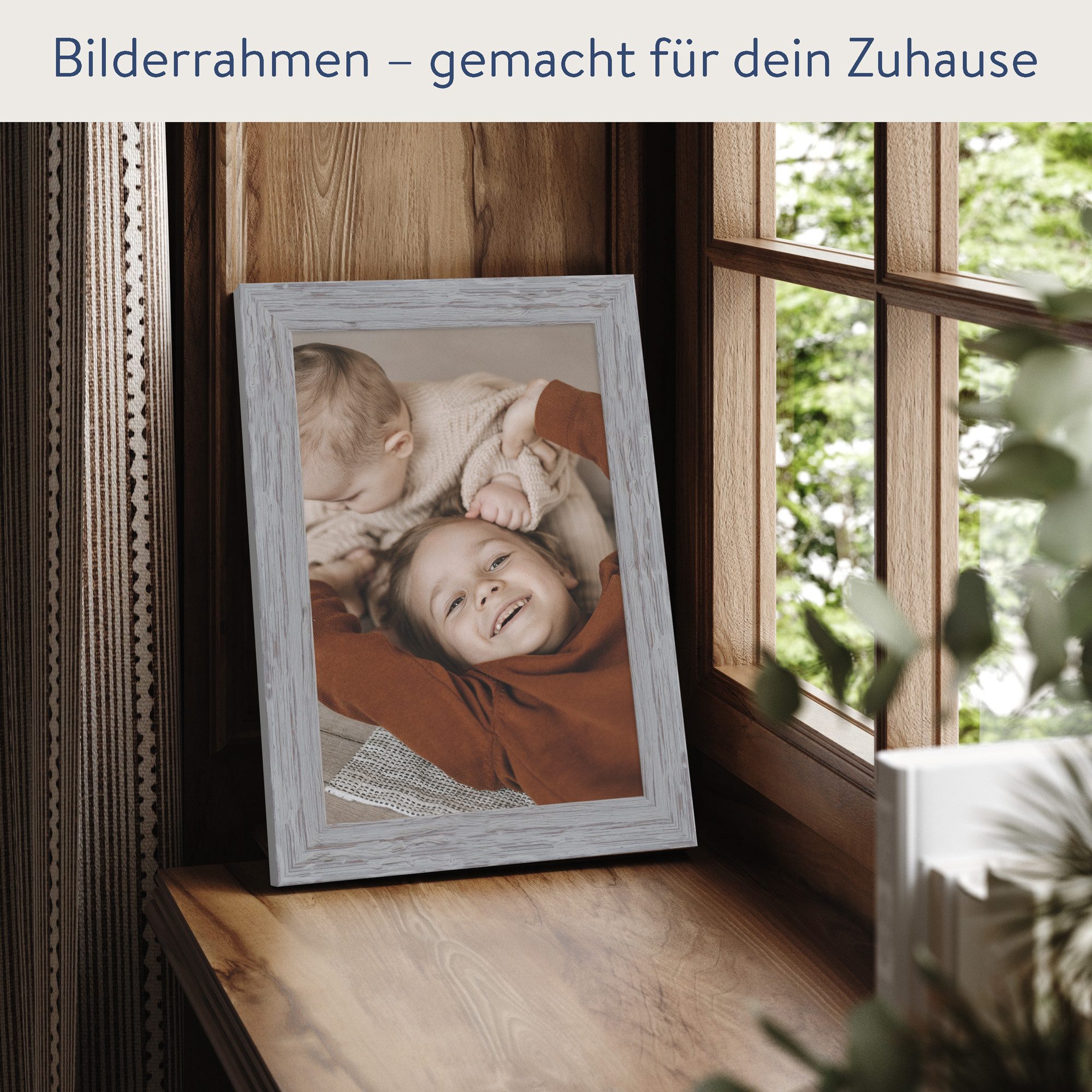 WANDStyle Bilderrahmen H750, Grau, aus Massivholz im Landhaus Stil
