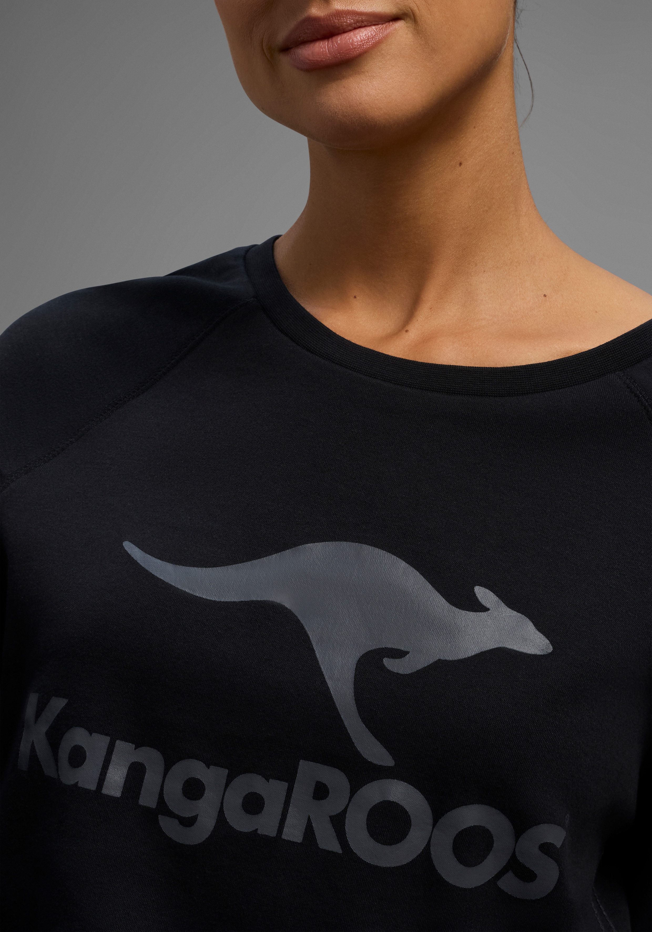 KangaROOS Sweatshirt Langarm, figurumspielender Schnitt, mit Print, Rundhalsausschnitt