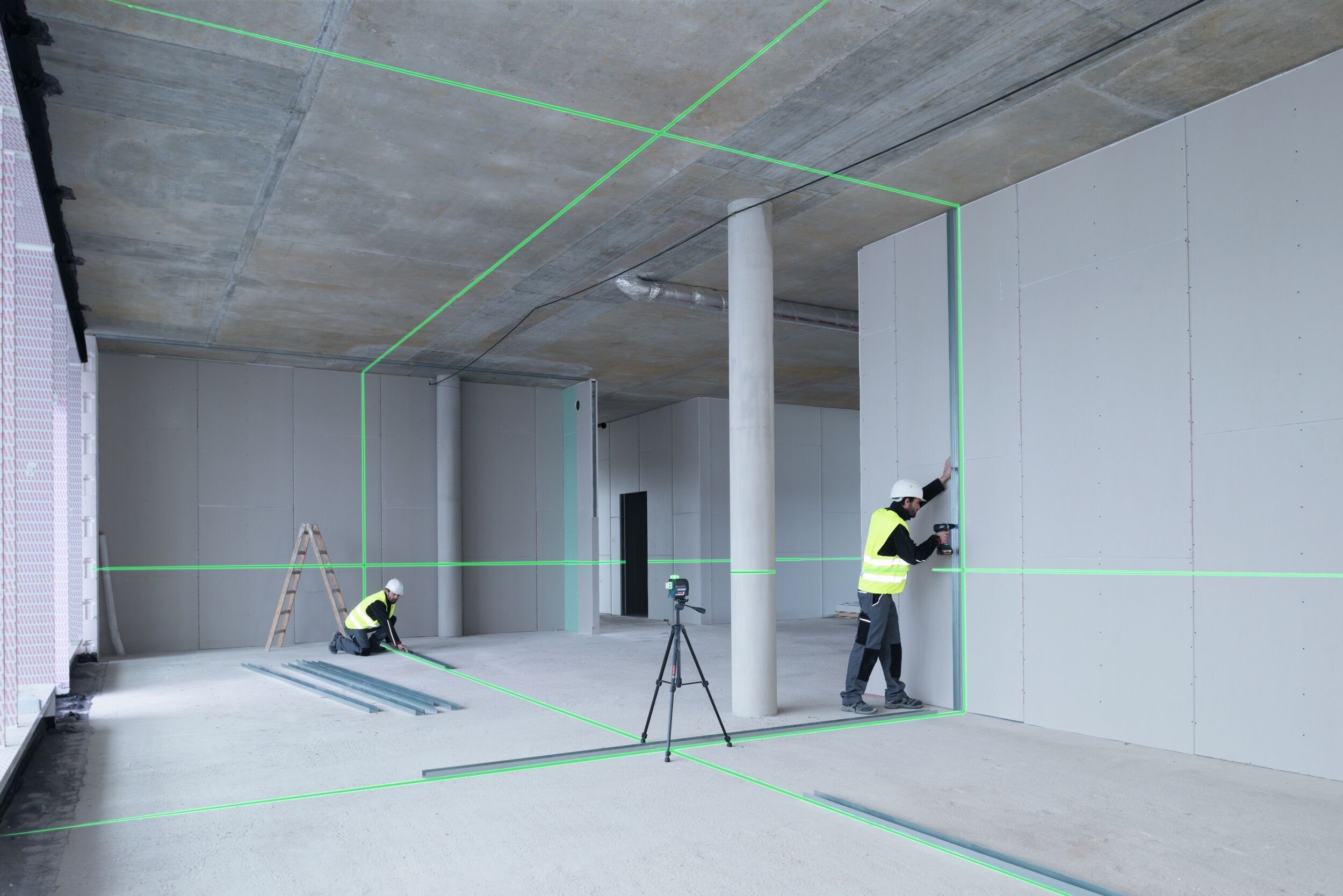 Bosch Professional Punkt- und Linienlaser GLL 3-80 CG, Mit 1x Akku 2 Ah & Schutztasche - in L-BOXX 136