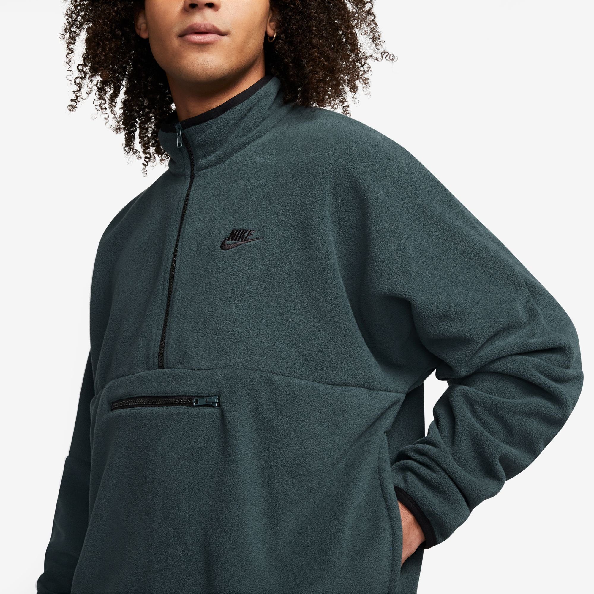 Nike Sportswear Sweatshirt FLEECE MEN'S TOP FLEECE+ CLUB DEEP 1/-ZIP JUNGLE/BLACK