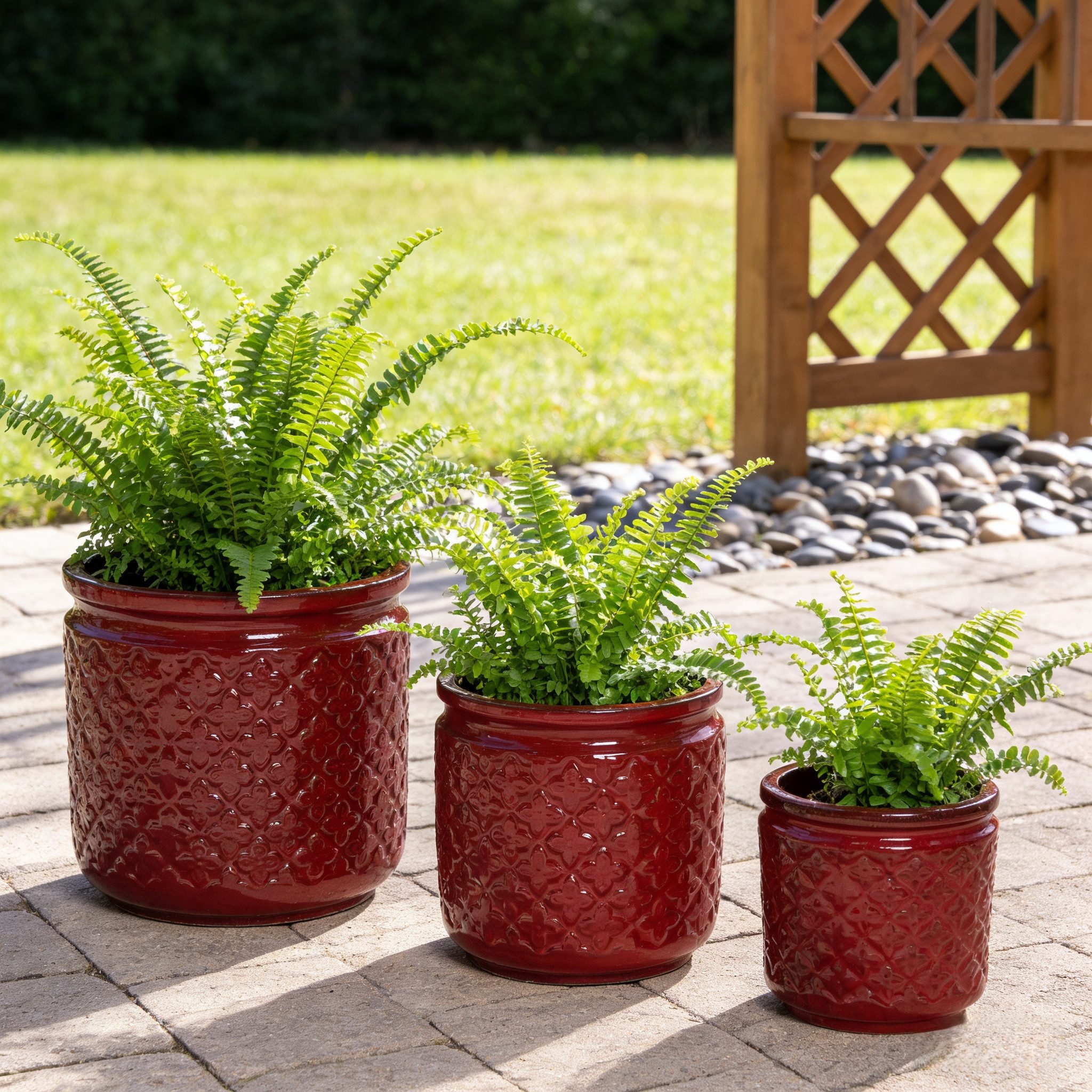CHICFURN Blumentopf Handgefertigtes Keramik Pflanztopf-Set 3-teilig mit Rautenrelief (Packung, 3 St., Glänzende Oberfläche, atmungsaktiv, mit Ablauflöchern für Garten), Weinrot, Ø 38/30,5/23 cm, frostsicher