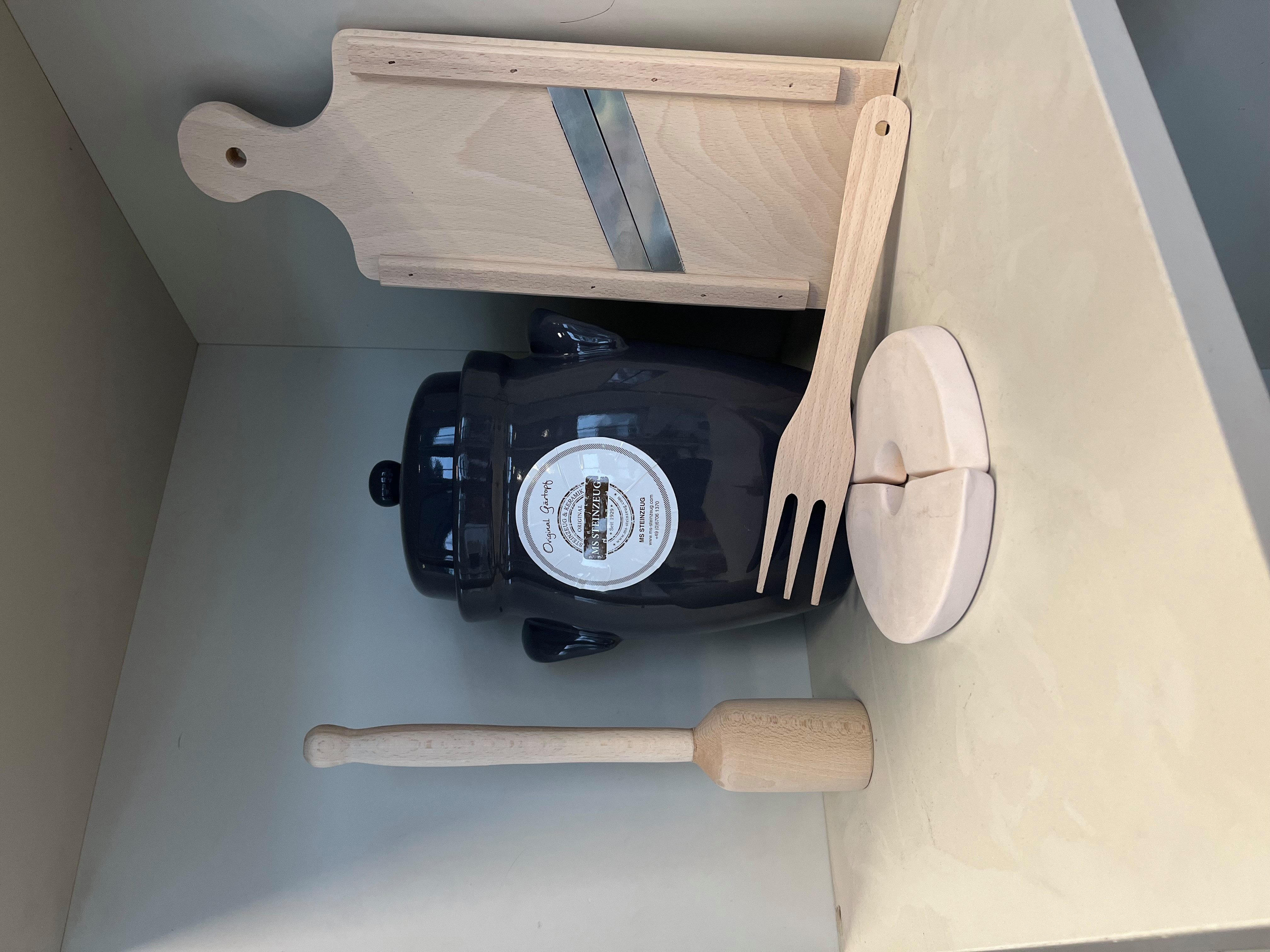 MS-Steinzeug Aufbewahrungsdose Gärtopfset bauchig + Hobel Stampfer Gabel günstig online kaufen