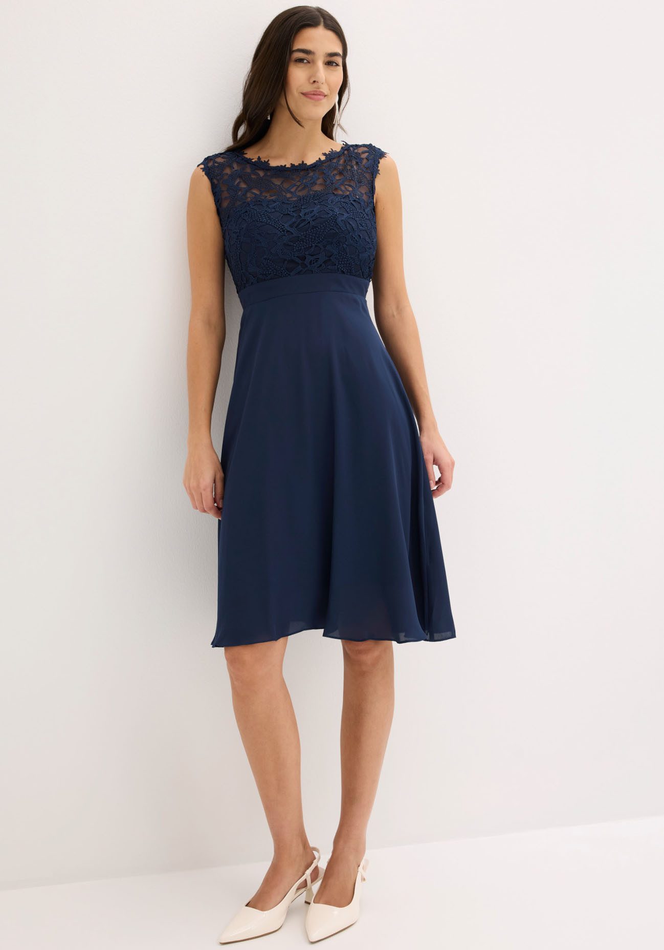 bonprix Minikleid (1-tlg) für besondere Anlässe, aus Polyester, taillierte Passform