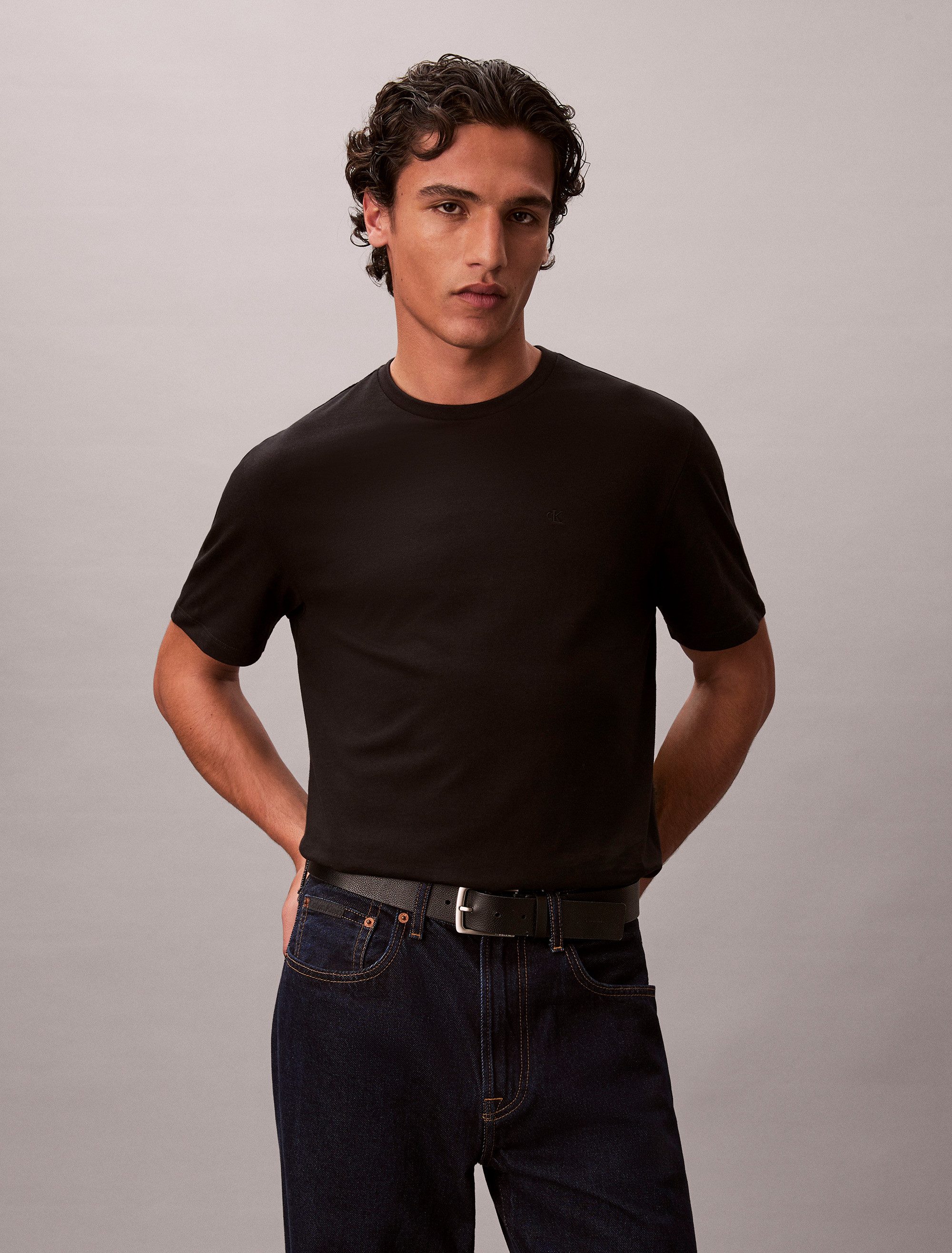 Calvin Klein Jeans T-Shirt SS CLASSIC MONOGRAM TEE 2PK (2-tlg) Mit Rundhalsausschnitt, regular fit