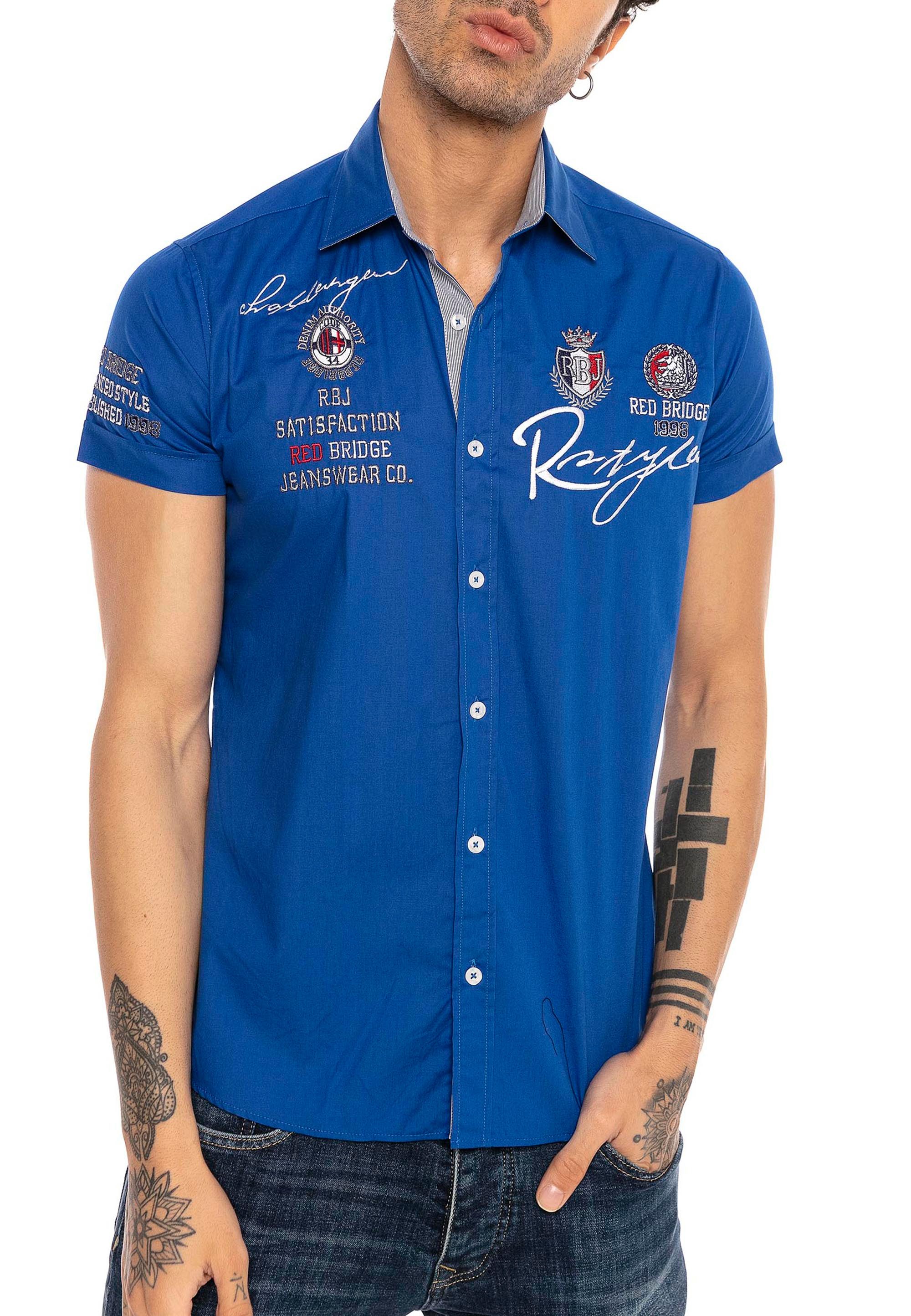 Langarmhemd mit Stickereien – Slim Fit, Kontrastdetails, Modisch & Figurbetont