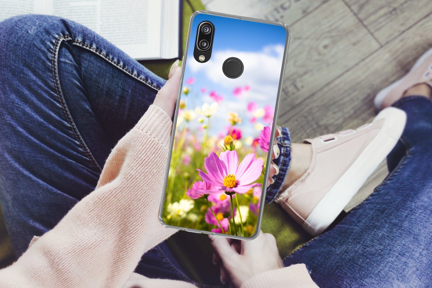 MuchoWow Handyhülle für Huawei P20 Lite (2020) Blumen - Wiese - Lila - Gras - Weiß - Wolke, Handy Case, Silikon, Bumper Case Dünn