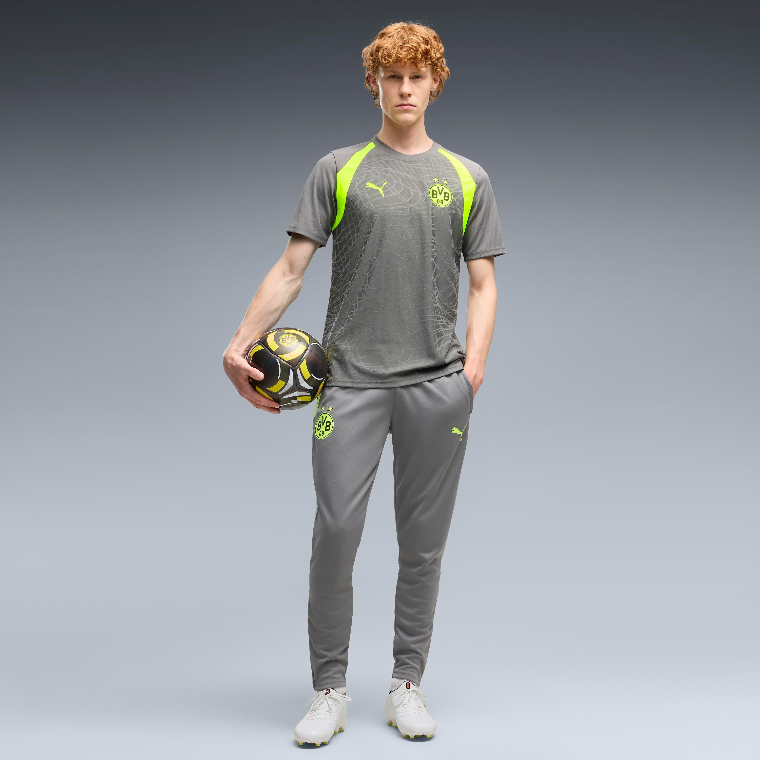 PUMA Fußballtrikot BVB TRAINING JERSEY mit sportlichem Stil, Kurzarmdesign, gemusterte Optik, Slim Fit – Bild 3 von 5
