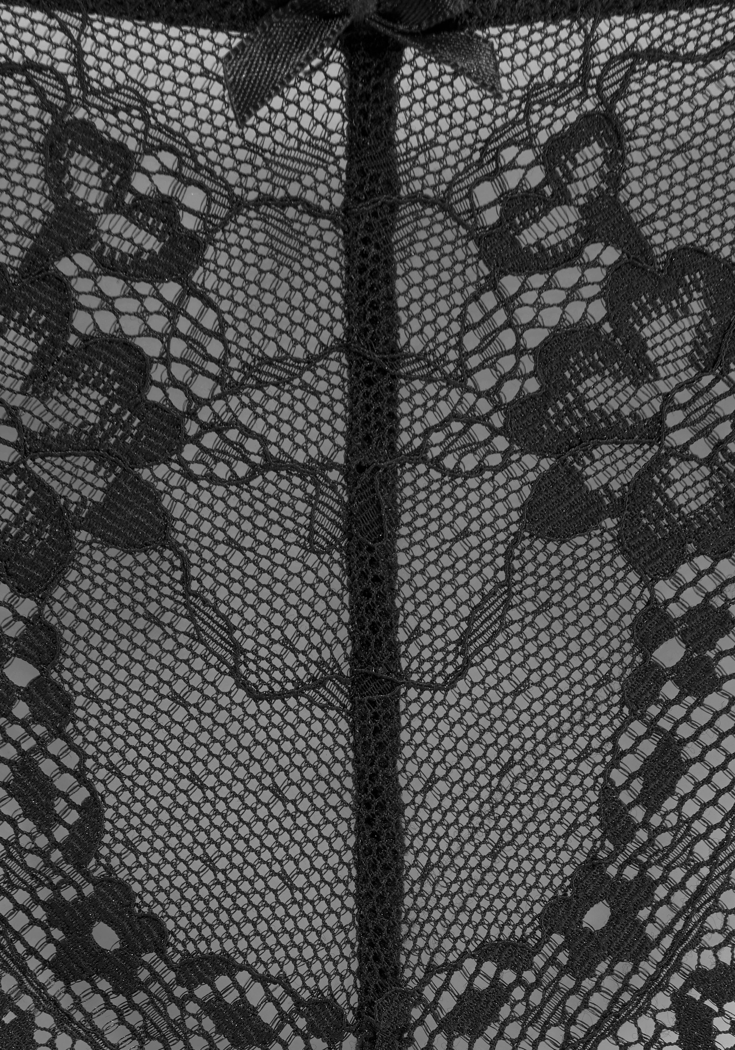 LASCANA String Melissa rundherum aus dezent transparenter Spitze günstig online kaufen