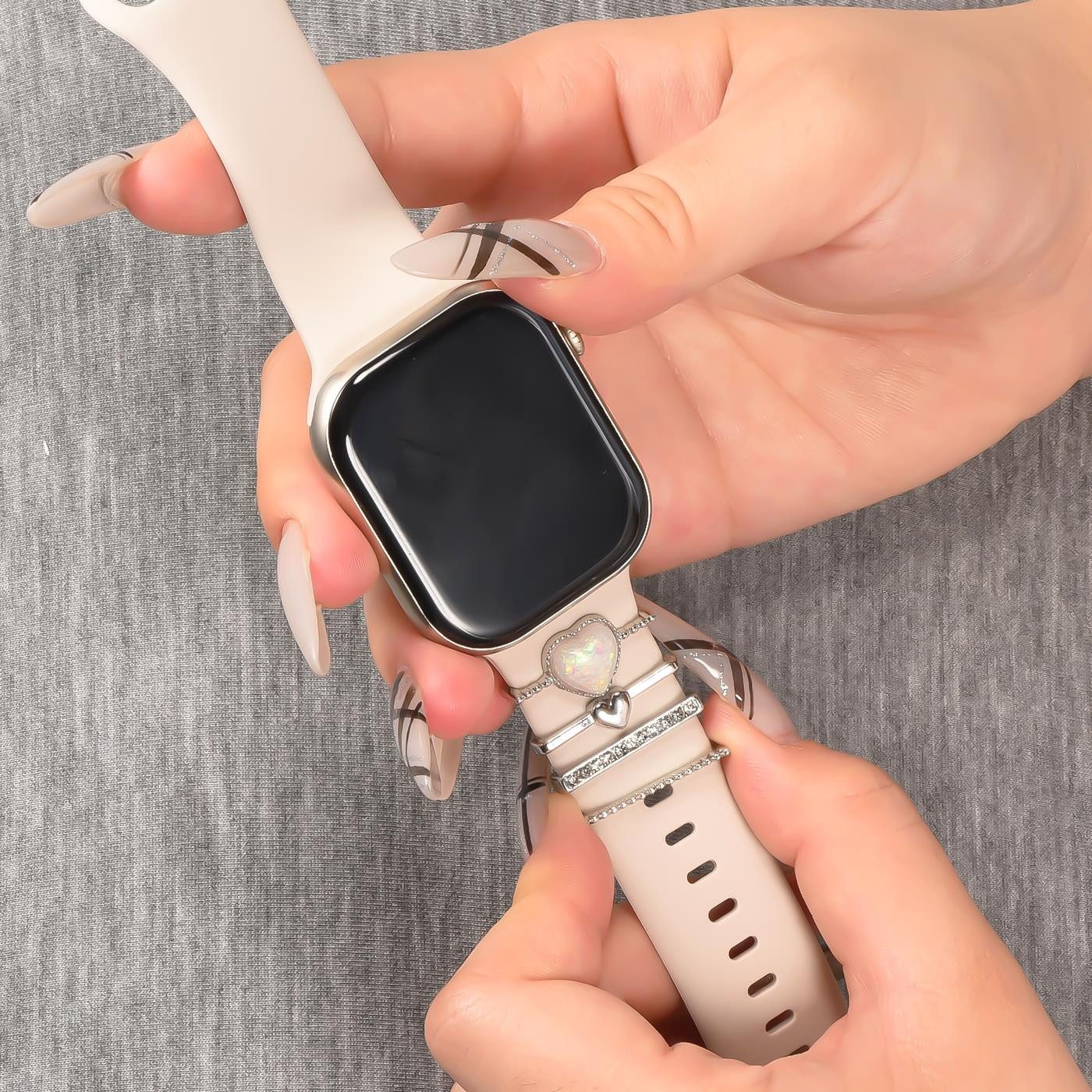 CoolGadget Smartwatch-Armband Uhren Charms Schmuck Ringe Deko Loops Motiv Clips, passend für alle Apple Watch und Samsung Galaxy Watch Modelle